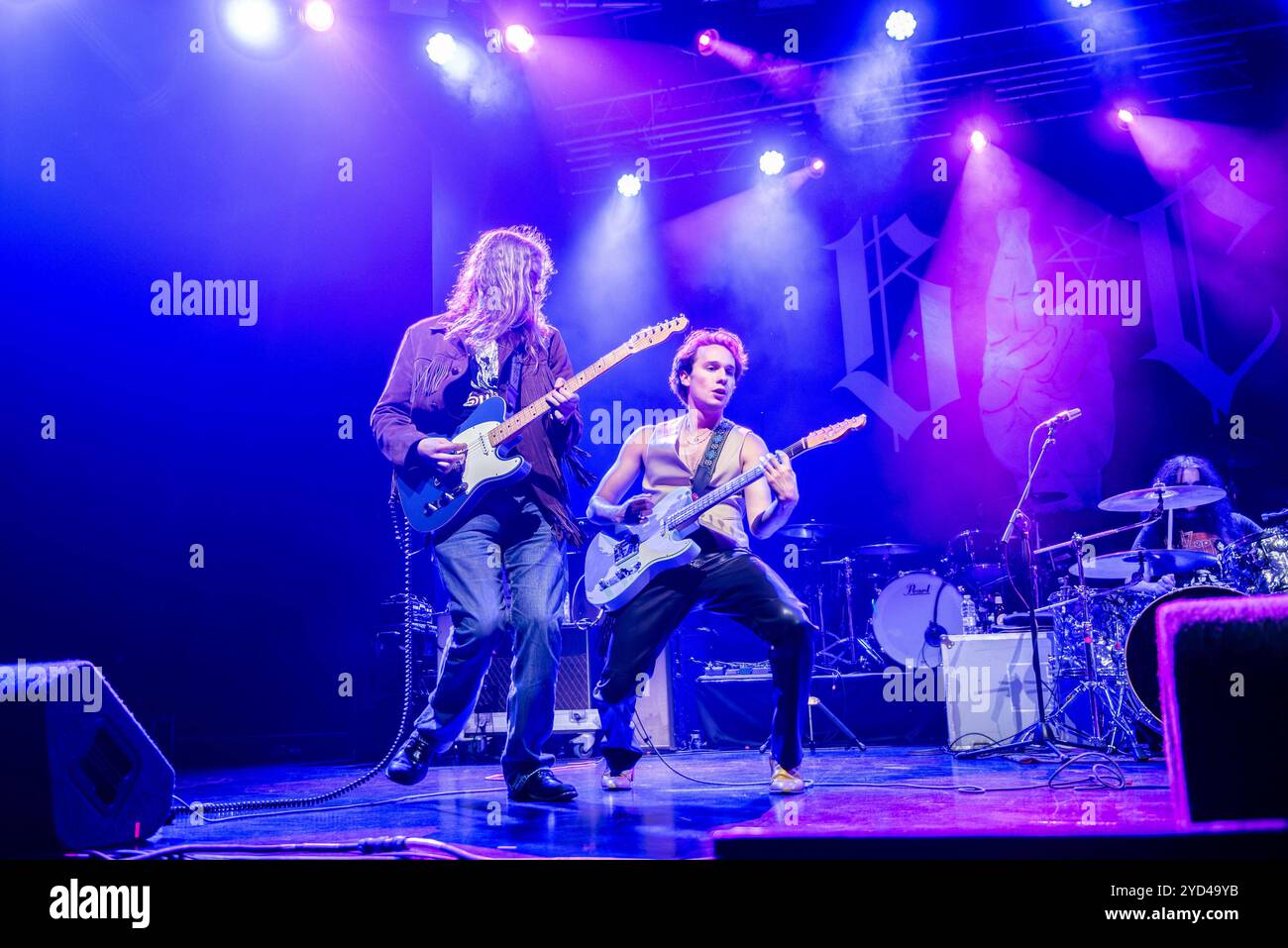 Musikkonzert - James Bruner - Opening Barns Courtney & The Struts James Bruner Milan Fabrique Italien Copyright: XMirkoxFava/TSCKx/xLiveMediax LPM_1573565 Stockfoto