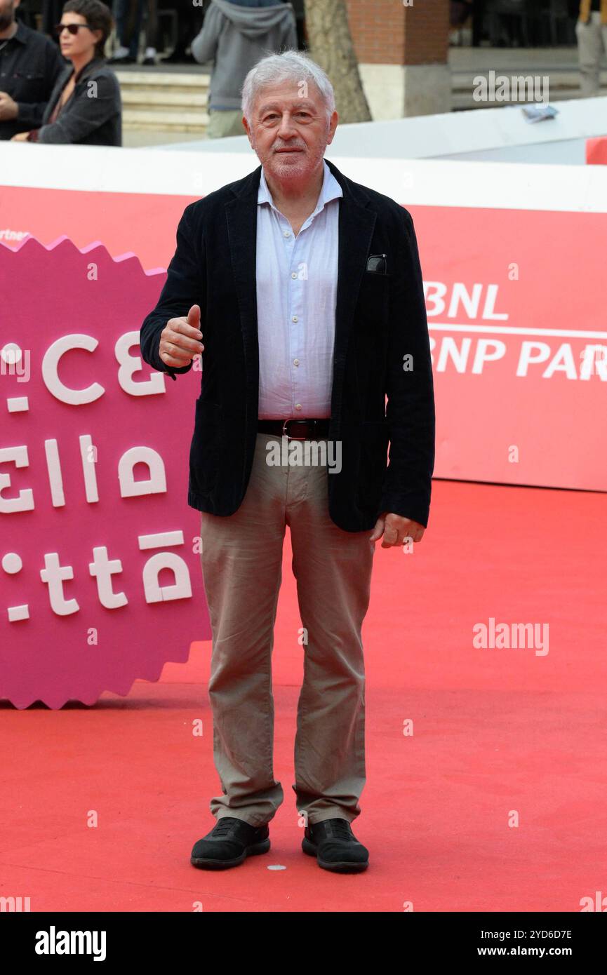 News - das 19. Rom Film fest Photocall the Bad Guy - zweite Staffel Antonio Catania nimmt am Photocall des Films The Bad Guy Teil - zweite Staffel während des 19. Rom Film fest am Auditorium Parco Della Musica am 25. Oktober 2024 in Rom, Italien. Rome Auditorium Parco della Musica Italien Copyright: XFabrizioxCorradettix/xLiveMediax LPN 1574812 Stockfoto