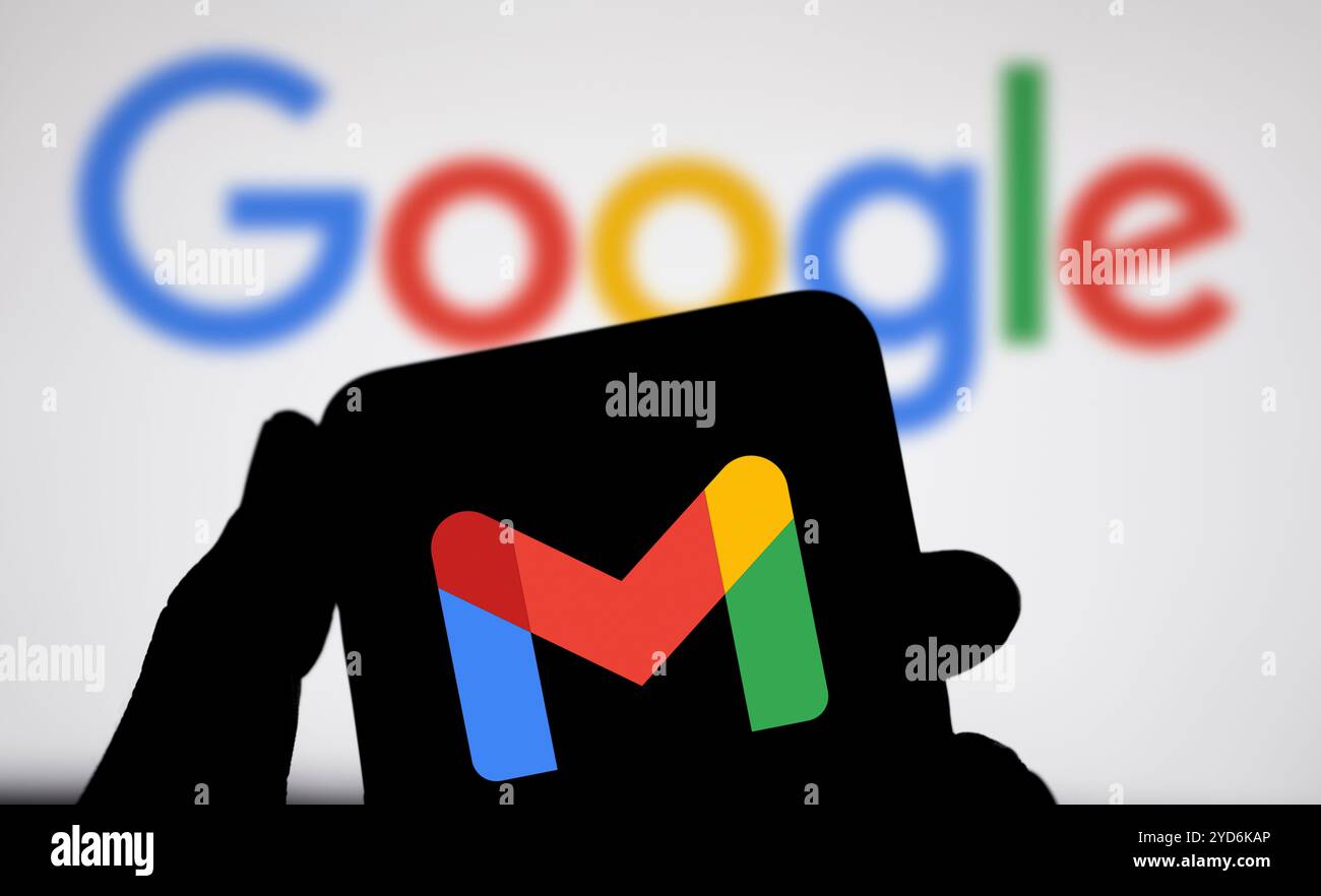 Dhaka, Bangladesch, 06. Mai 2024: Das Google Gmail-Logo wird auf dem Smartphone angezeigt. Stockfoto Dhaka, Bangladesch, 06. Mai 2024: Das Google Gmail-Logo wird auf dem Smartphone angezeigt. Stockfoto