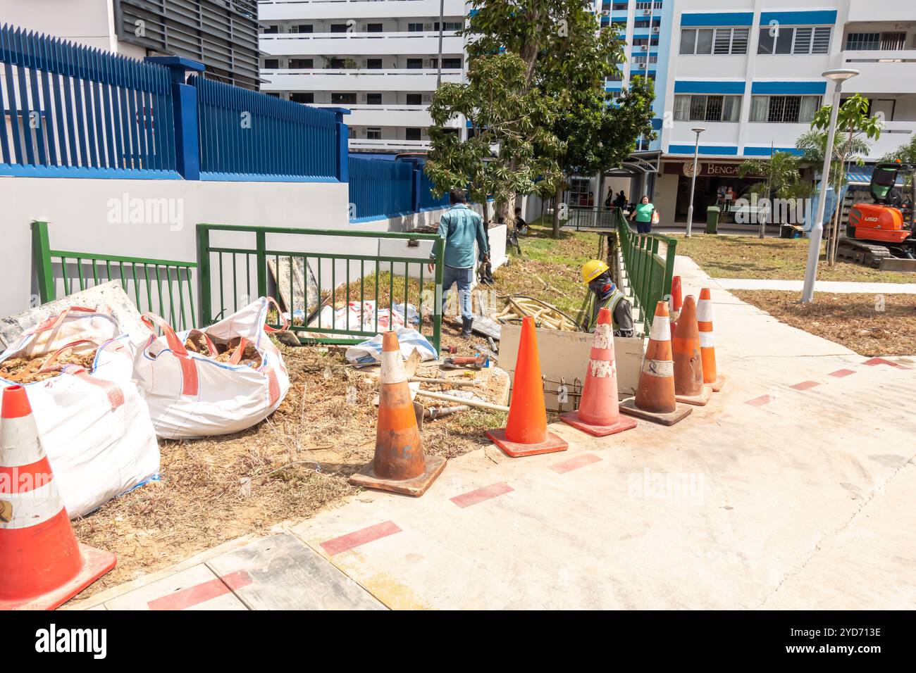 Straßenarbeiten in Marine Parade, Singapur Stockfoto