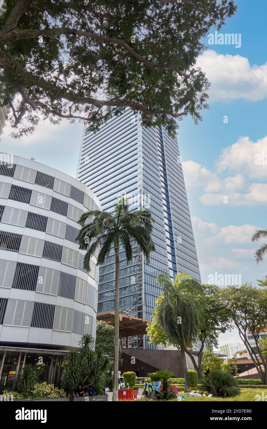 MTower, ehemaliges PSA-Gebäude, Entwicklung in Singapur, mit einem 40-stöckigen Bürogebäude und einem 3-stöckigen Einkaufszentrum Stockfoto