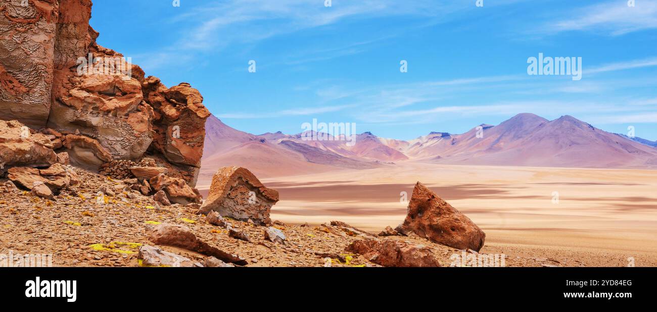 Desierto de Salvador DalÃ­) ist eine etwa 110 kmÂ² felsige Wüste inmitten des Eduardo Avaroa Anden Fauna National Stockfoto