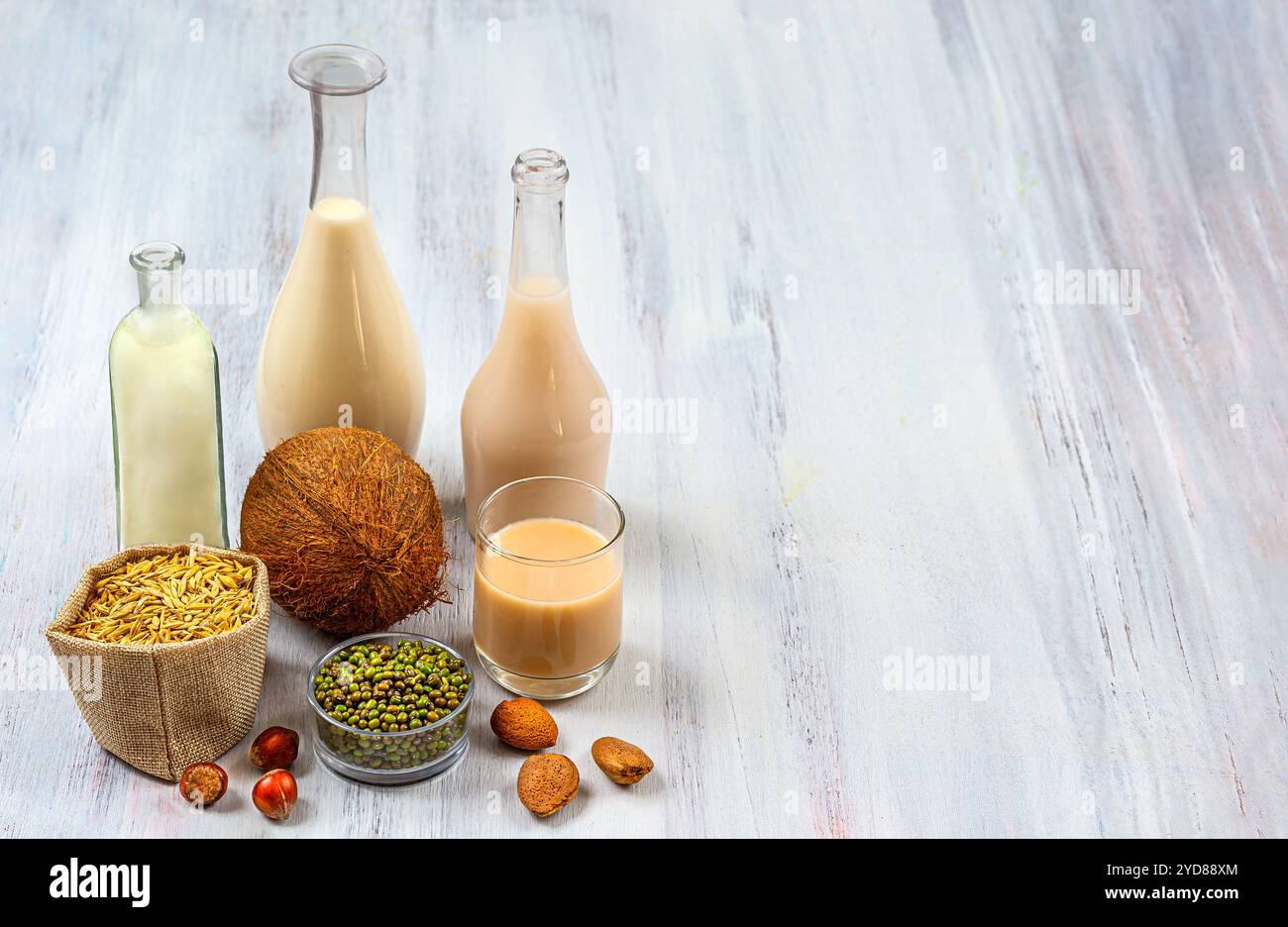 Pflanzliche Milch - Alternative zur Kuhmilch. Stockfoto