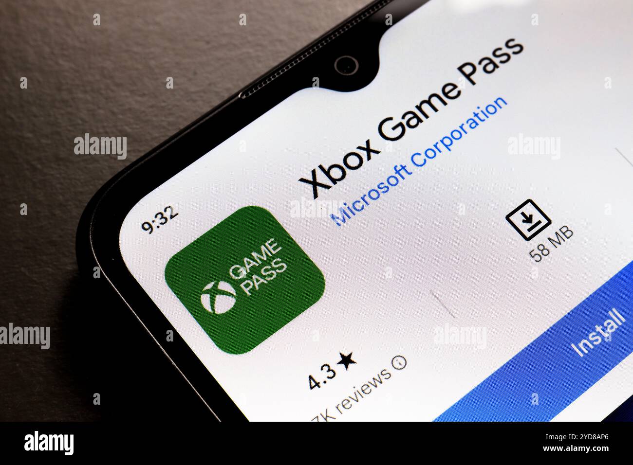 25. Oktober 2024, Brasilien. In dieser Fotoabbildung wird das Logo der Xbox Game Pass App auf einem Smartphone-Bildschirm angezeigt Stockfoto