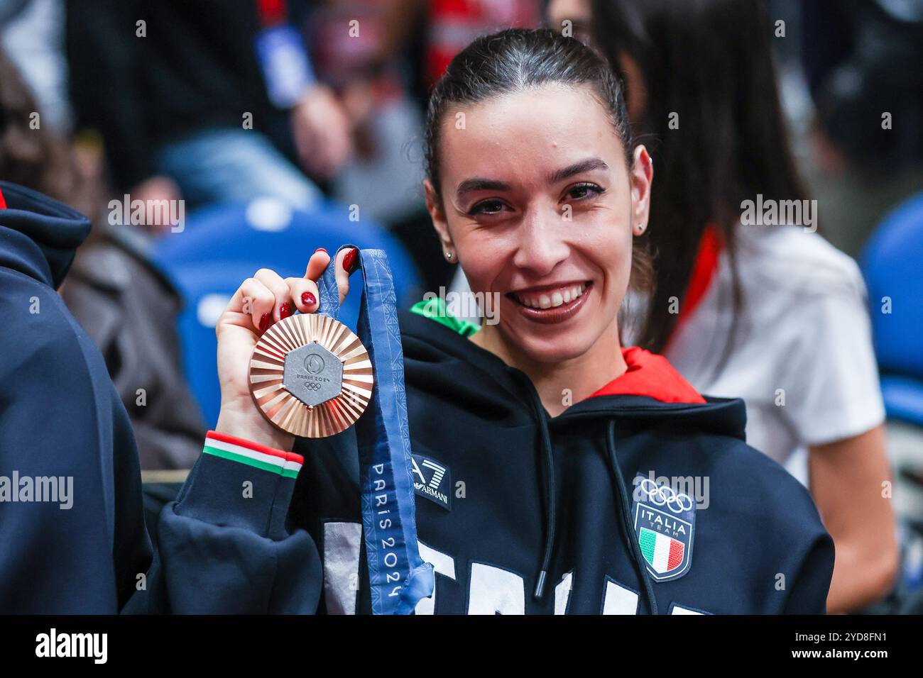 Alessia Maurelli war während der regulären Saison 2024/25 in der EuroLeague zwischen EA7 Emporio Armani Milan und Anadolu Efes Istanbul im Unipol Forum zu sehen. Stockfoto