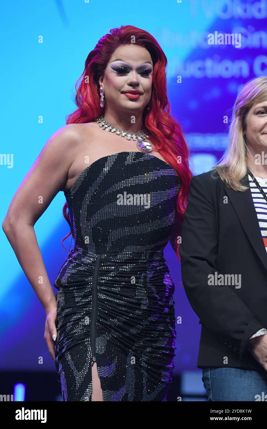 Nicky Doll nimmt an den Diversify TV Awards während des MIPCOM Cannes 2024 Teil. Stockfoto
