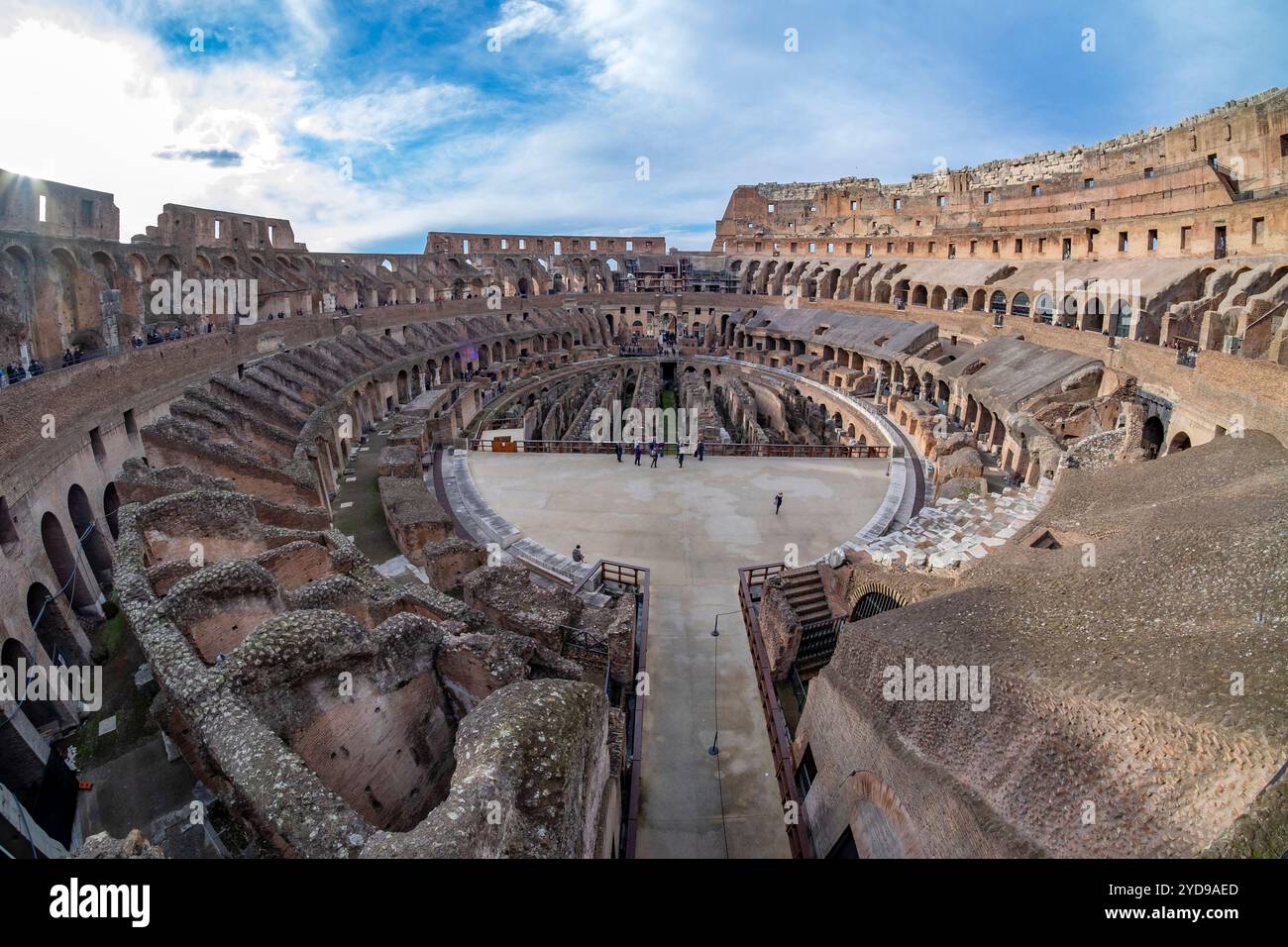 Im Inneren des Kolosseums in Rom, Italien Stockfoto