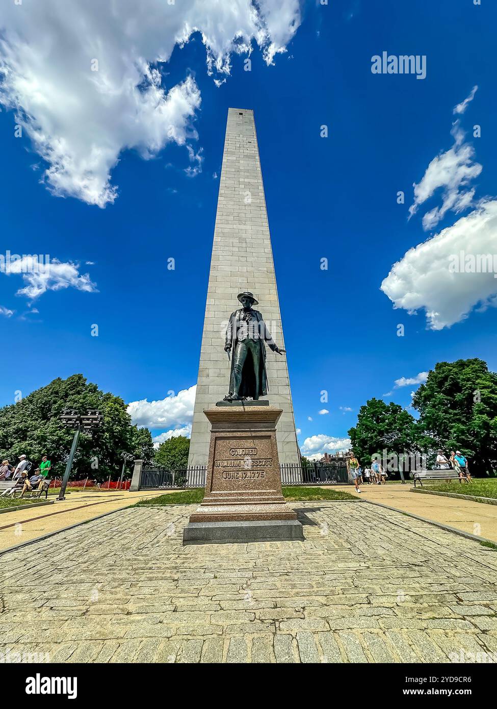 Das legendäre Bunker Hill Monument: Symbol der Revolutionären Tapferkeit und des Nationalerbes in Boston Stockfoto