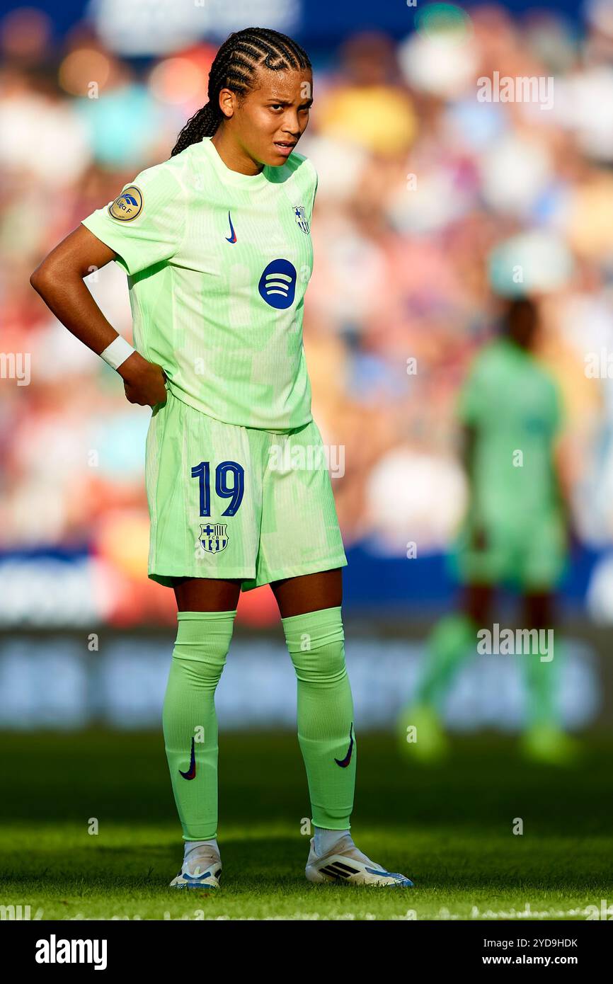 Vicky Lopez vom FC Barcelona reagiert während des Spiels zwischen Levante UD Women und FC Barcelona Women in Woche 7 der Liga F im Ciutat de Valencia Stadium. Endresultate; Levante UD 1:4 FC Barcelona. Stockfoto