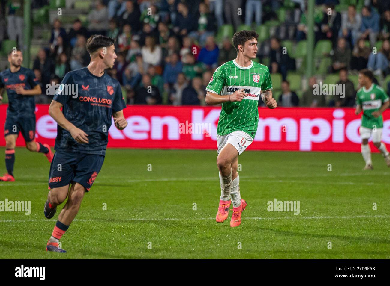 Dordrecht - Gabriele Parlanti vom FC Dordrecht in der zwölften Runde der Keuken Kampioen Divisie Saison 2024/2025. Das Spiel findet am 25. Oktober 2024 im M-Scores Stadion in Dordrecht, Niederlande, statt. (VK Sportphoto/Nick Koole) Stockfoto