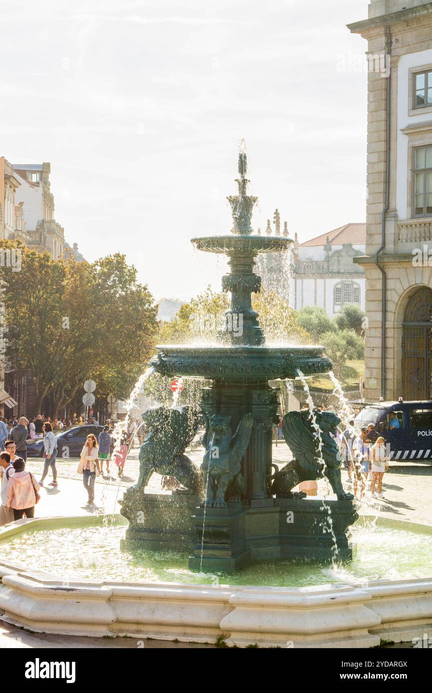 Löwenbrunnen (Fonte dos Leoes), Praca de Gomes, Porto, Portugal. Stockfoto