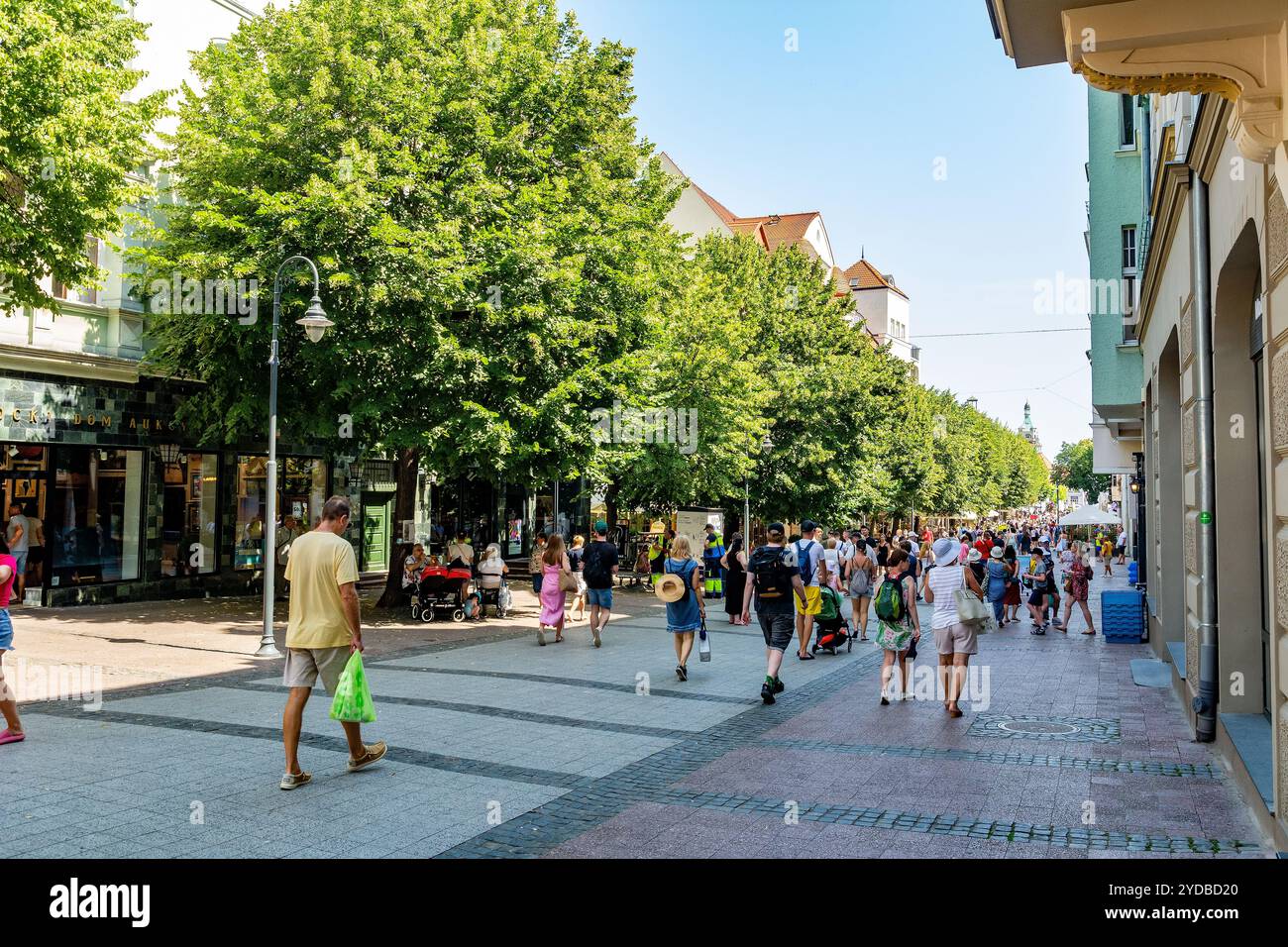 Touristen auf der Helden Monte Cassino Straße in Sopot (Polen) Stockfoto