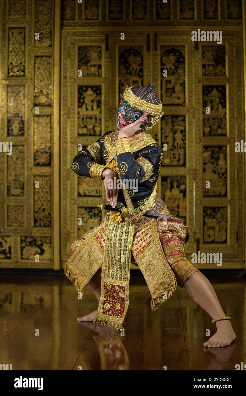 Khon, ist ein klassischer Thai-Tanz in Maske. Das ist Hanuman Stockfoto