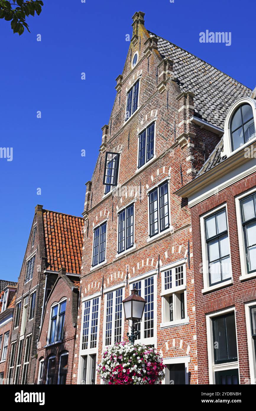 Historisches Stufengiebelhaus im historischen Zentrum von Hoorn, Provinz Nordholland, Westfriesland, Niederlande Stockfoto