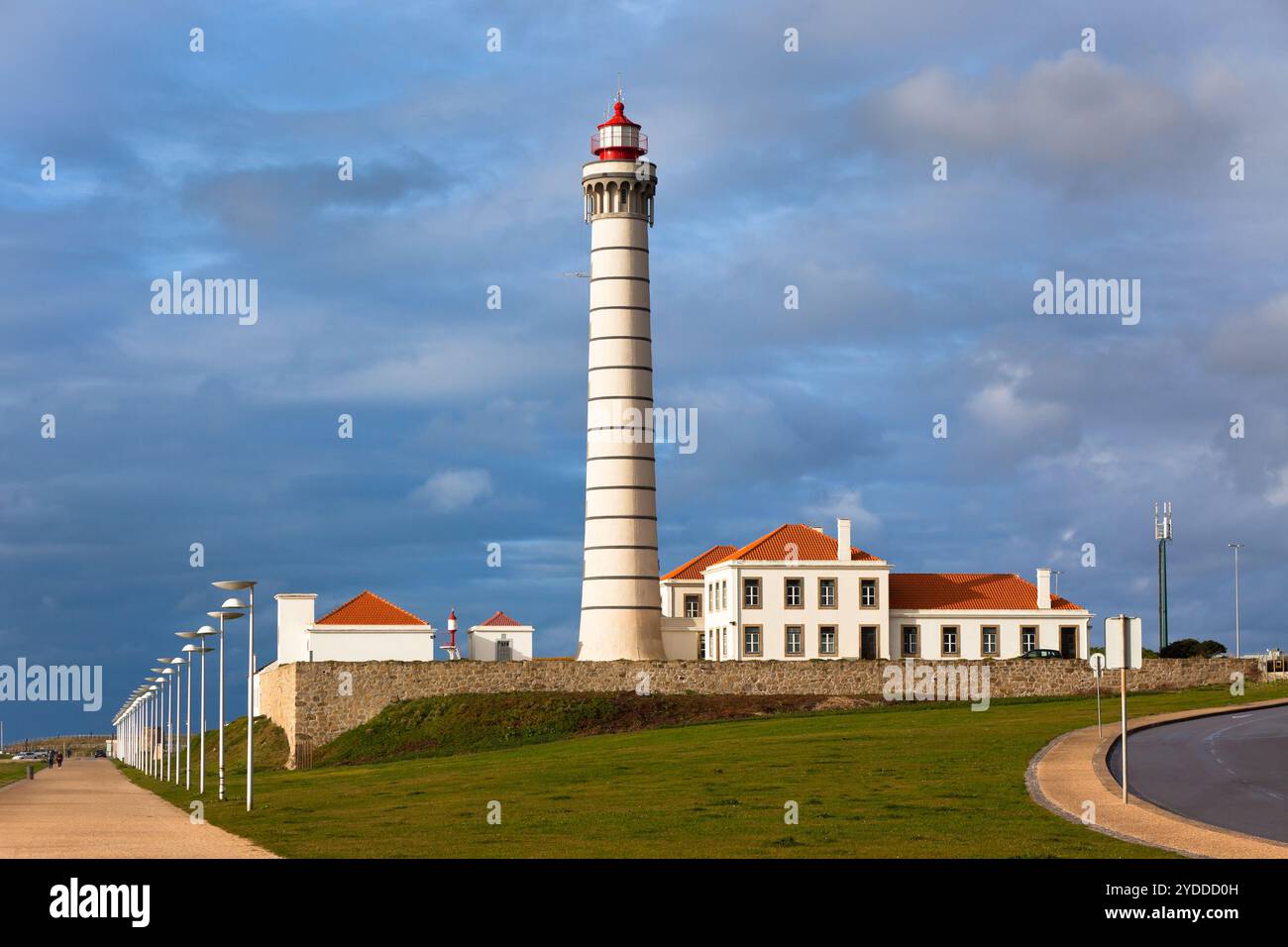 Leuchtturm Leca, Matosinhos, Distrikt Porto, Portugal - Farol de Leca oder Farol da Boa Nova (Baujahr 1926) Stockfoto