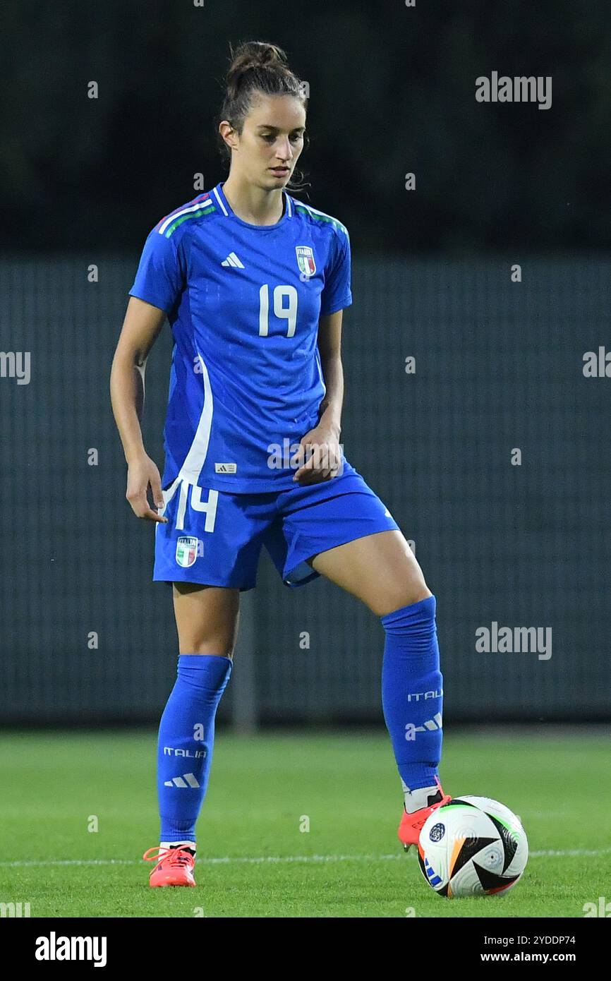 Rom, Italien. Oktober 2024. Martina Lenzini aus Italien wurde während der Freundschaftsspiele zwischen Italien und Malta im Stadio Tre Fontane in Aktion genommen. Endstand; Italien 5:0 Malta. Quelle: SOPA Images Limited/Alamy Live News Stockfoto