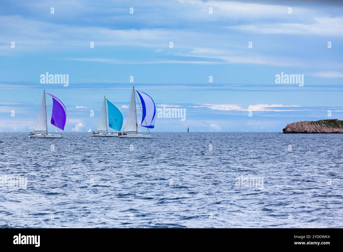 Yacht Regatta an der Adria bei windigem Wetter Stockfoto