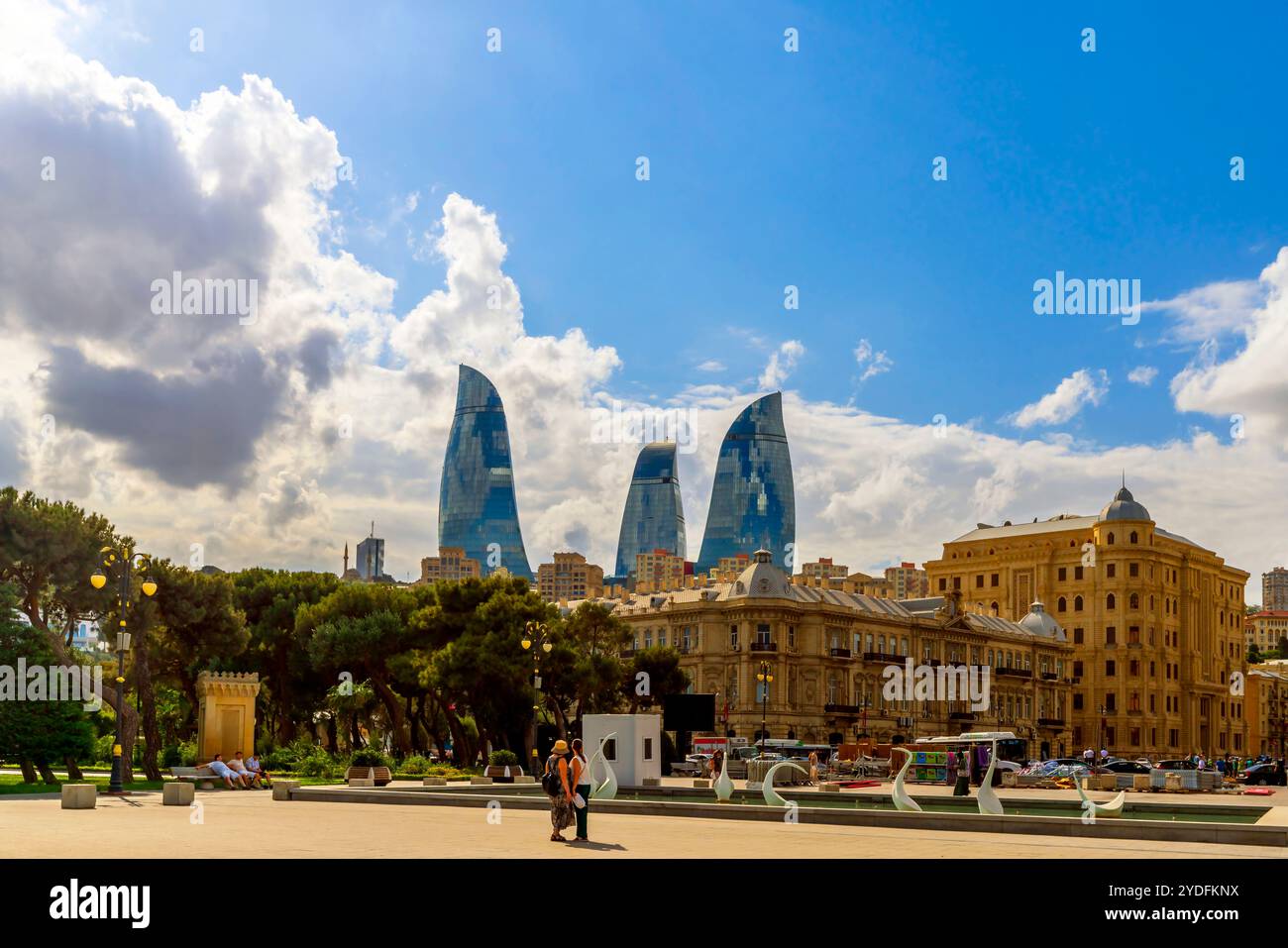 Panoramablick auf Baku, die Hauptstadt Aserbaidschans. Baku ist eine Stadt, in der Alt und Neu in perfekter Harmonie miteinander leben. Seine einzigartige Mischung aus Cannie Stockfoto