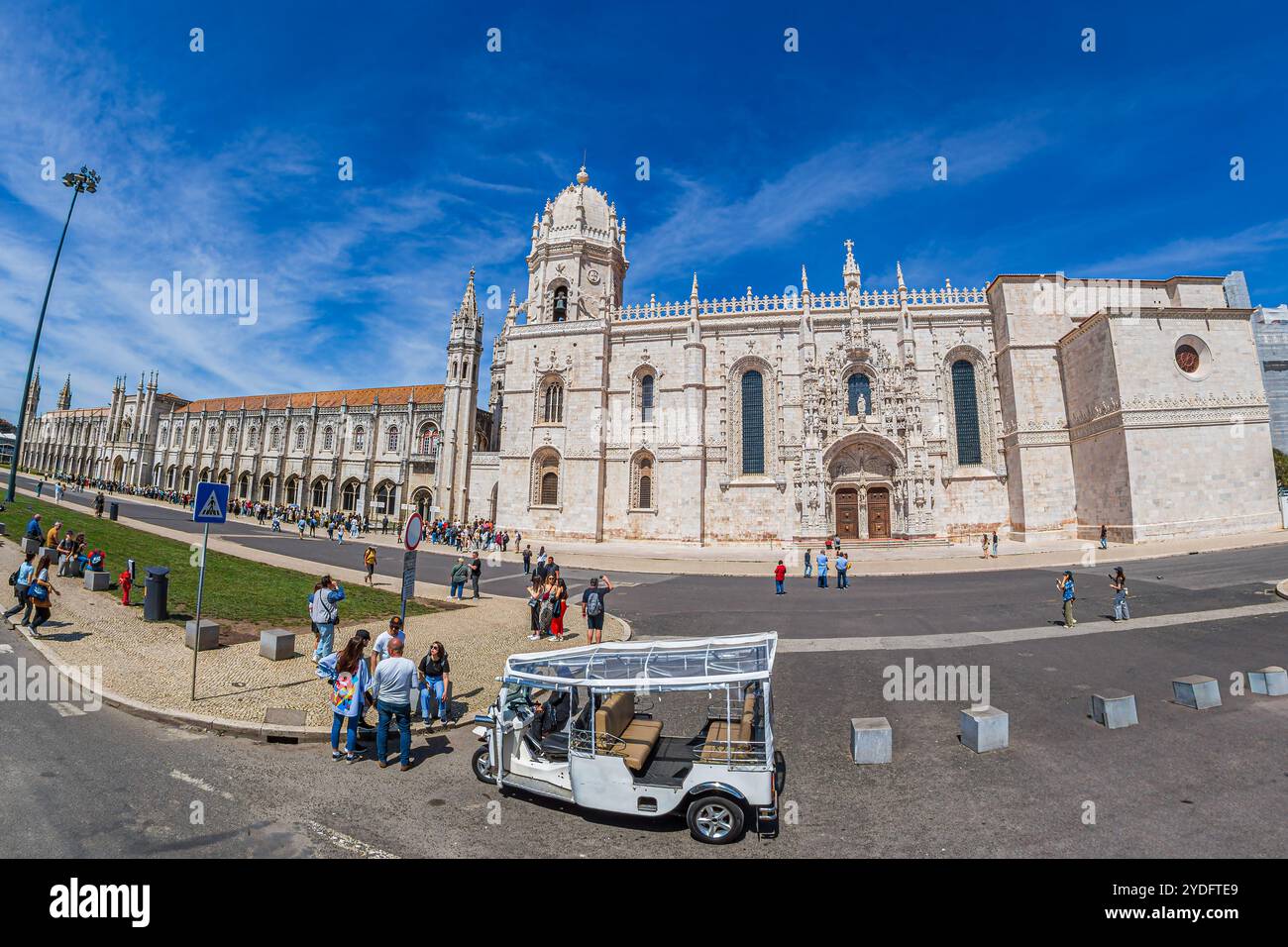 Blick auf das Kloster Jeronimos, erbaut im 16. Jahrhundert, Lissabon, Portugal Stockfoto