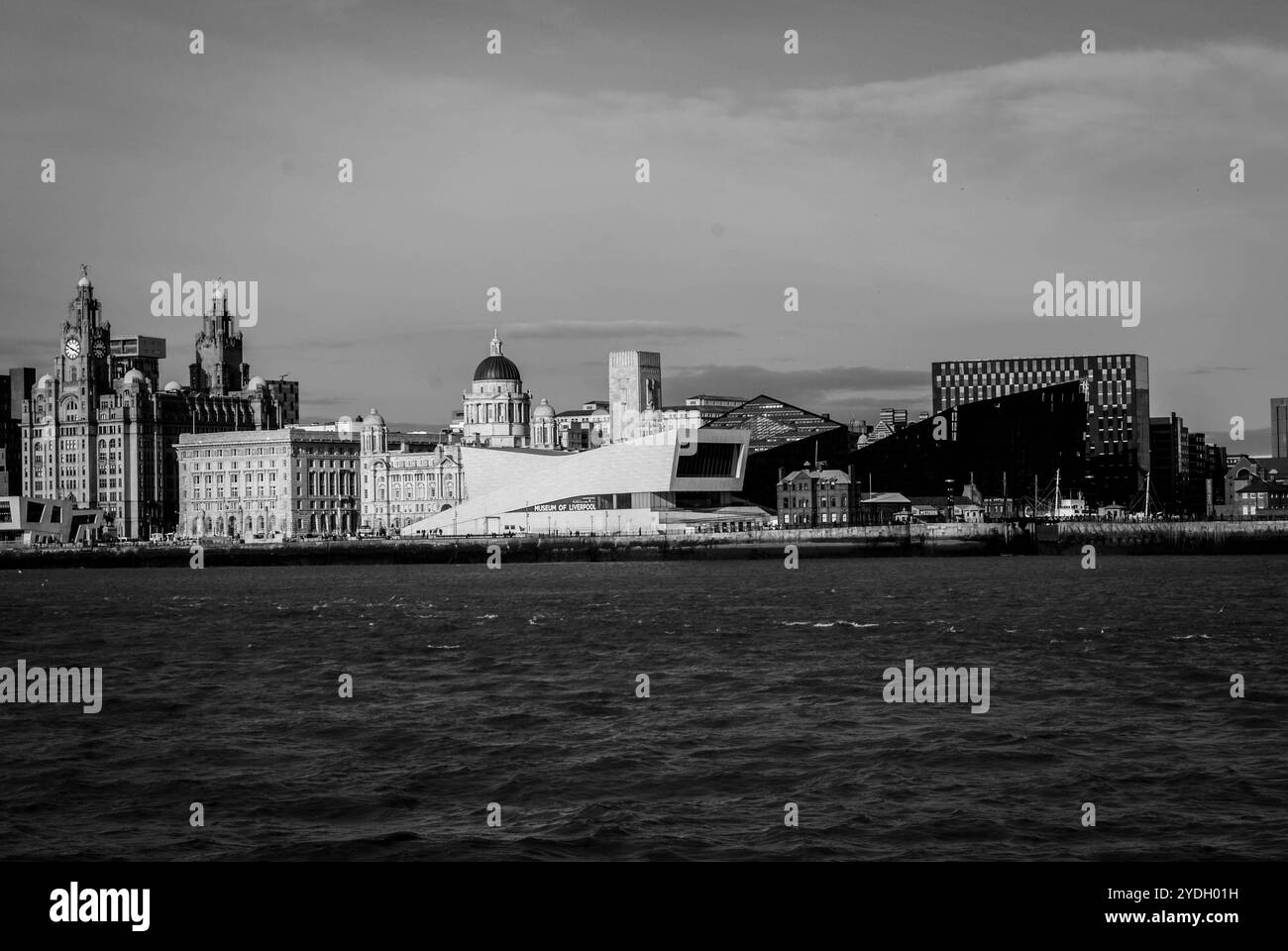 Liverpool Waterfront in Schwarz und weiß Stockfoto