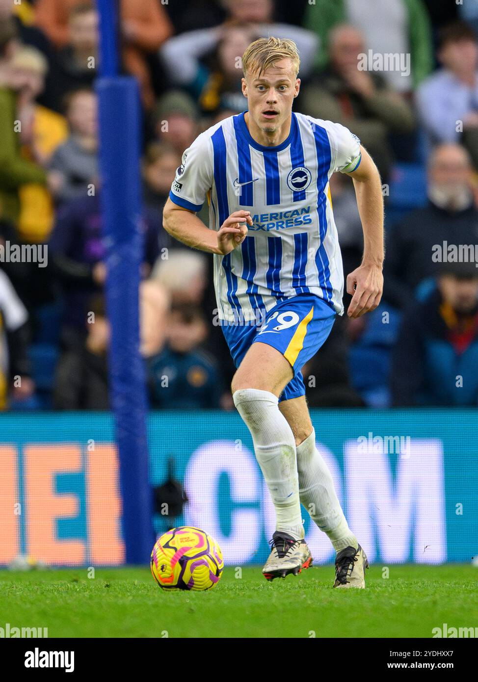 Brighton, Großbritannien. Oktober 2024. Brighton, England - 26. Oktober: Jan Paul van Hecke von Brighton & Hove Albion während des Spiels der Premier League 2024/25 zwischen Brighton und Hove Albion und Wolverhampton Wanderers im Amex Stadium am 26. Oktober 2024 in Brighton, England. (David Horton/SPP) Credit: SPP Sport Press Photo. /Alamy Live News Stockfoto