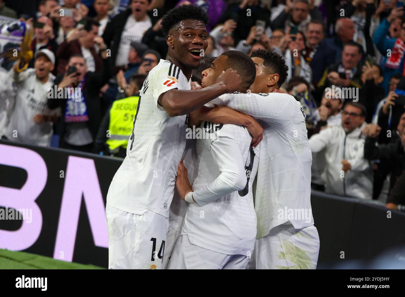 Madrid, Spanien. Oktober 2024. Real Madrid erzielte in einem neuen Jahr in der spanischen Liga im Estadio Santiago Bernabeu 0 Tore und 4 gegen den FC Barcelona. Quelle: D. Canales Carvajal/Alamy Live News Stockfoto