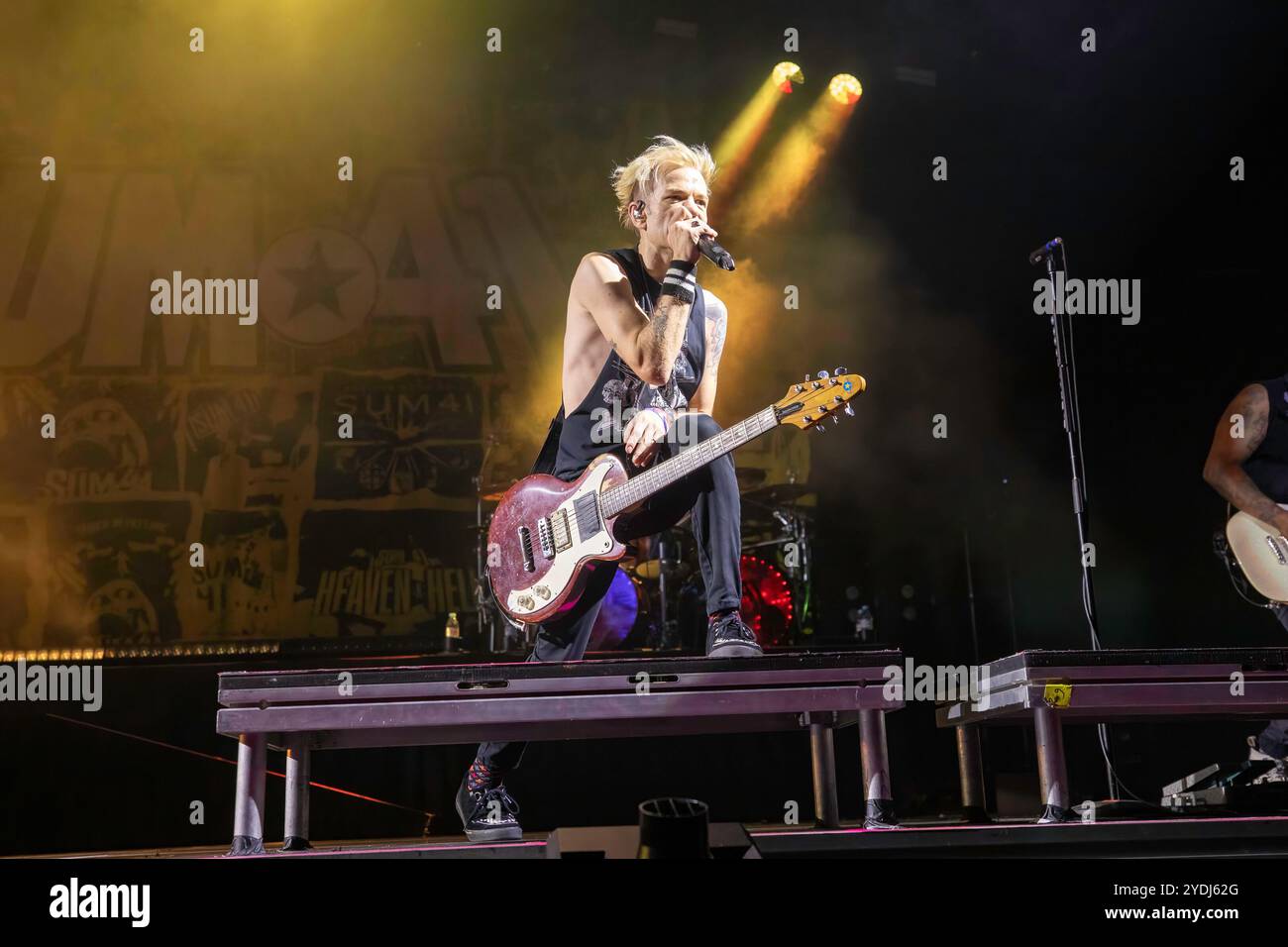 Leeds, England, 26. Oktober 2024. Sum 41, die das erste Date ihrer „Tour of the Setting“-letzten Tour in Großbritannien in der First Direct Arena in Leeds spielen. Quelle: Izzy Clayton/Alamy Live News Stockfoto