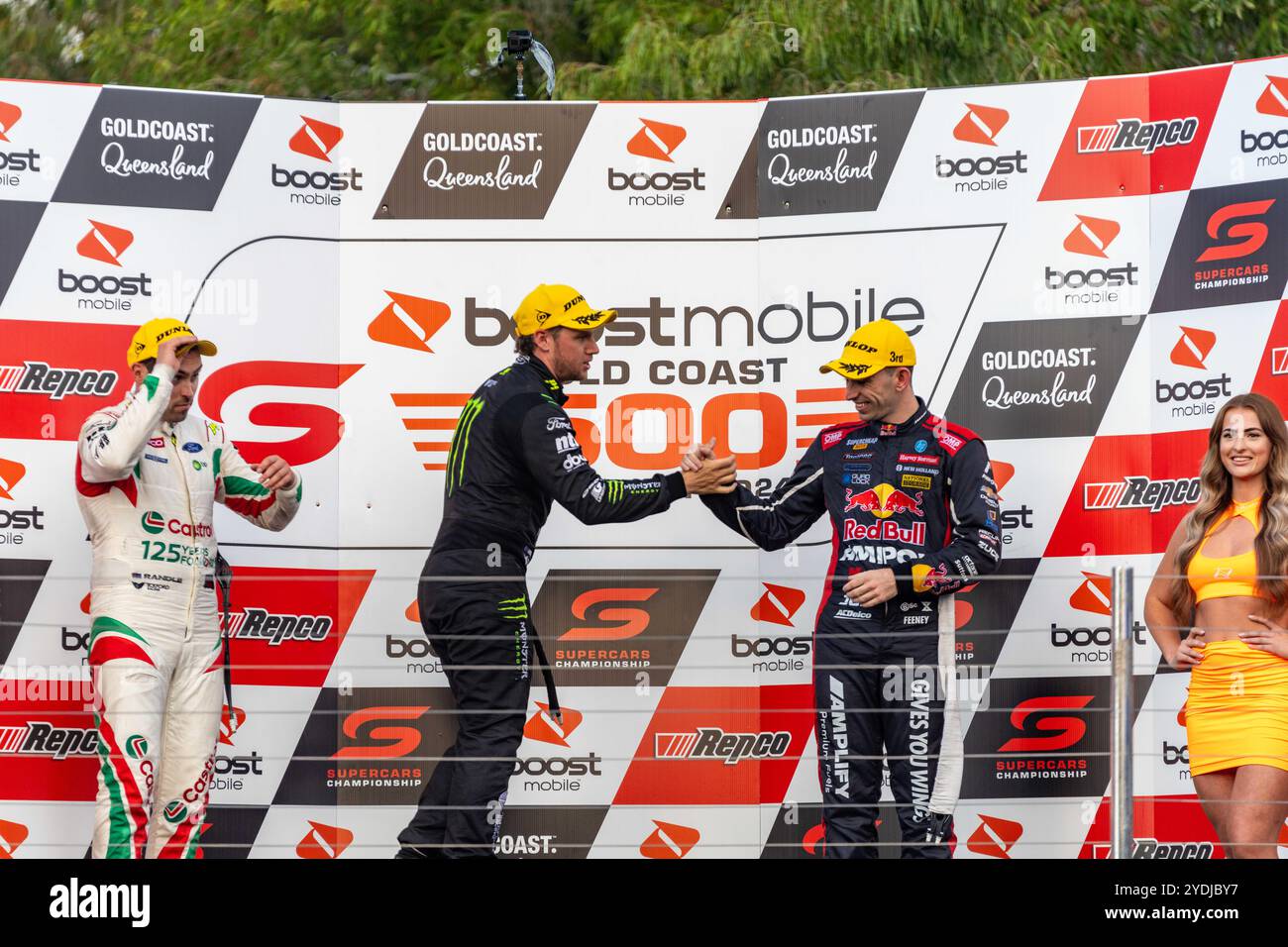 26. Oktober 2024, Gold Coast, Queensland, Australien: Monster Castrol Racing Fahrer CAM WATERS (6) während der Podestfeier für Rennen 1 der Supercars Championship am Samstag bei der Boost Mobile Gold Coast 500. (Kreditbild: © James Forrester/ZUMA Press Wire) NUR REDAKTIONELLE VERWENDUNG! Nicht für kommerzielle ZWECKE! Stockfoto