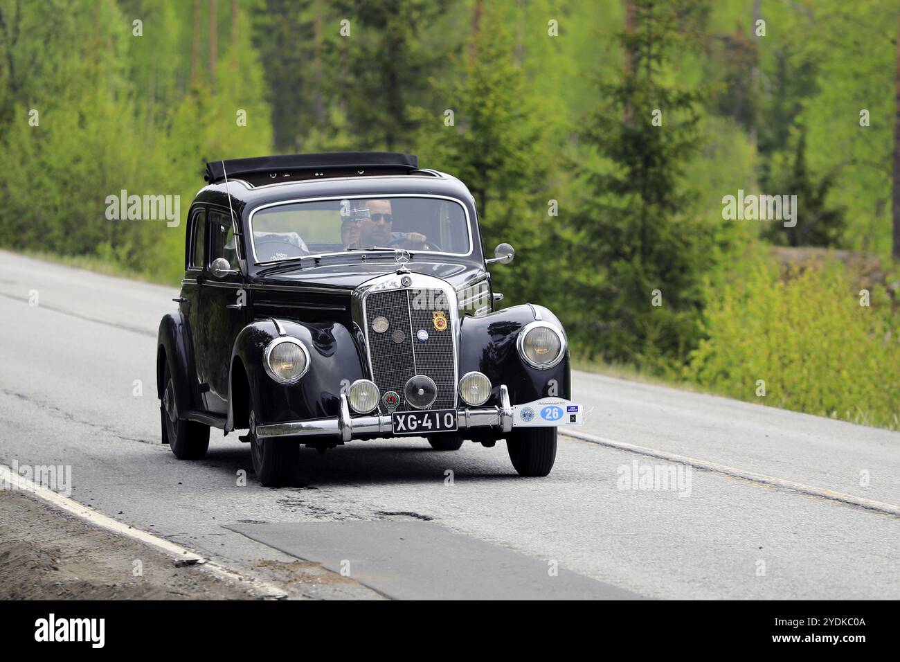 Klassischer Mercedes-Benz 220, Baujahr 1952, Oldtimer-Rallye am Ascension Day von AHS RY, Road 104, Fiskars, Finnland. Mai 2022 Stockfoto