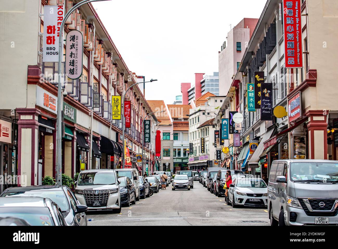 Geschäfte und Restaurants in der Liang Seah Street in Bugis, Singapur Stockfoto