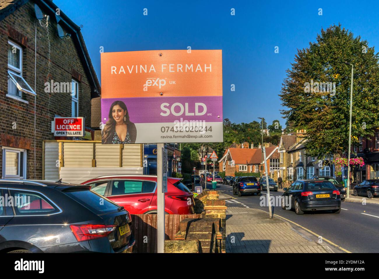 Eine verkaufte Immobilienagentur in Shortlands, South London. Stockfoto