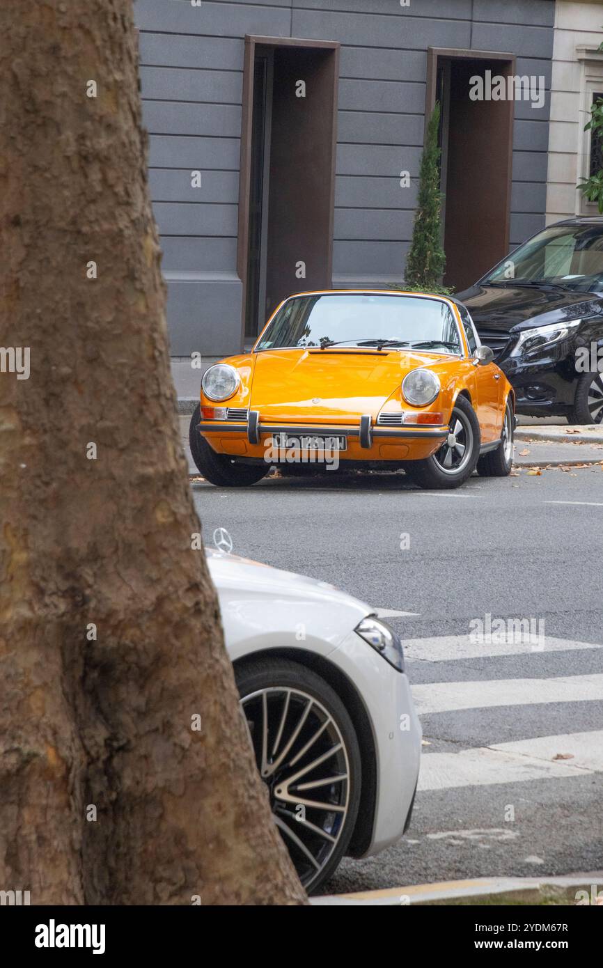 Blick auf die Straße in Paris, Frankreich Stockfoto