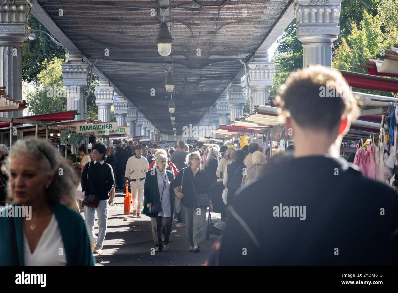 Blick auf die Straße in Paris, Frankreich Stockfoto