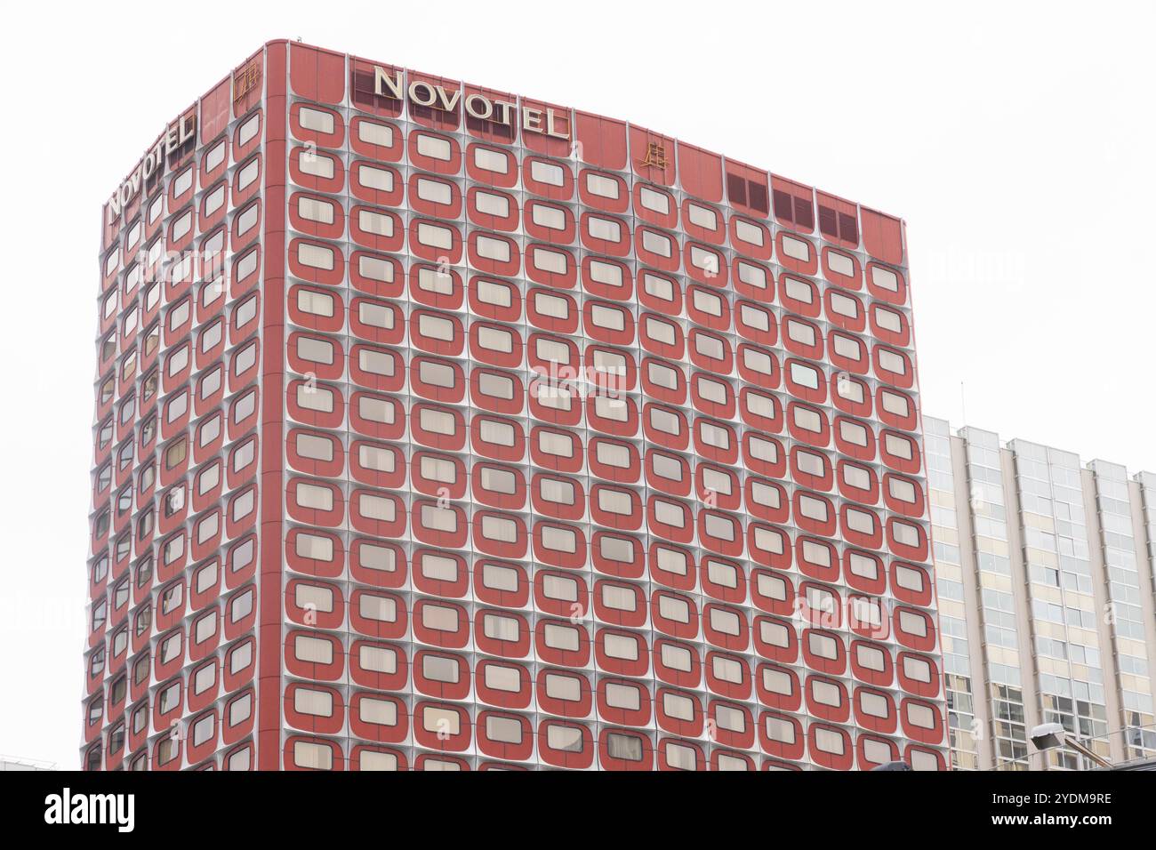 Blick auf die Straße und die Gebäude von Paris Stockfoto