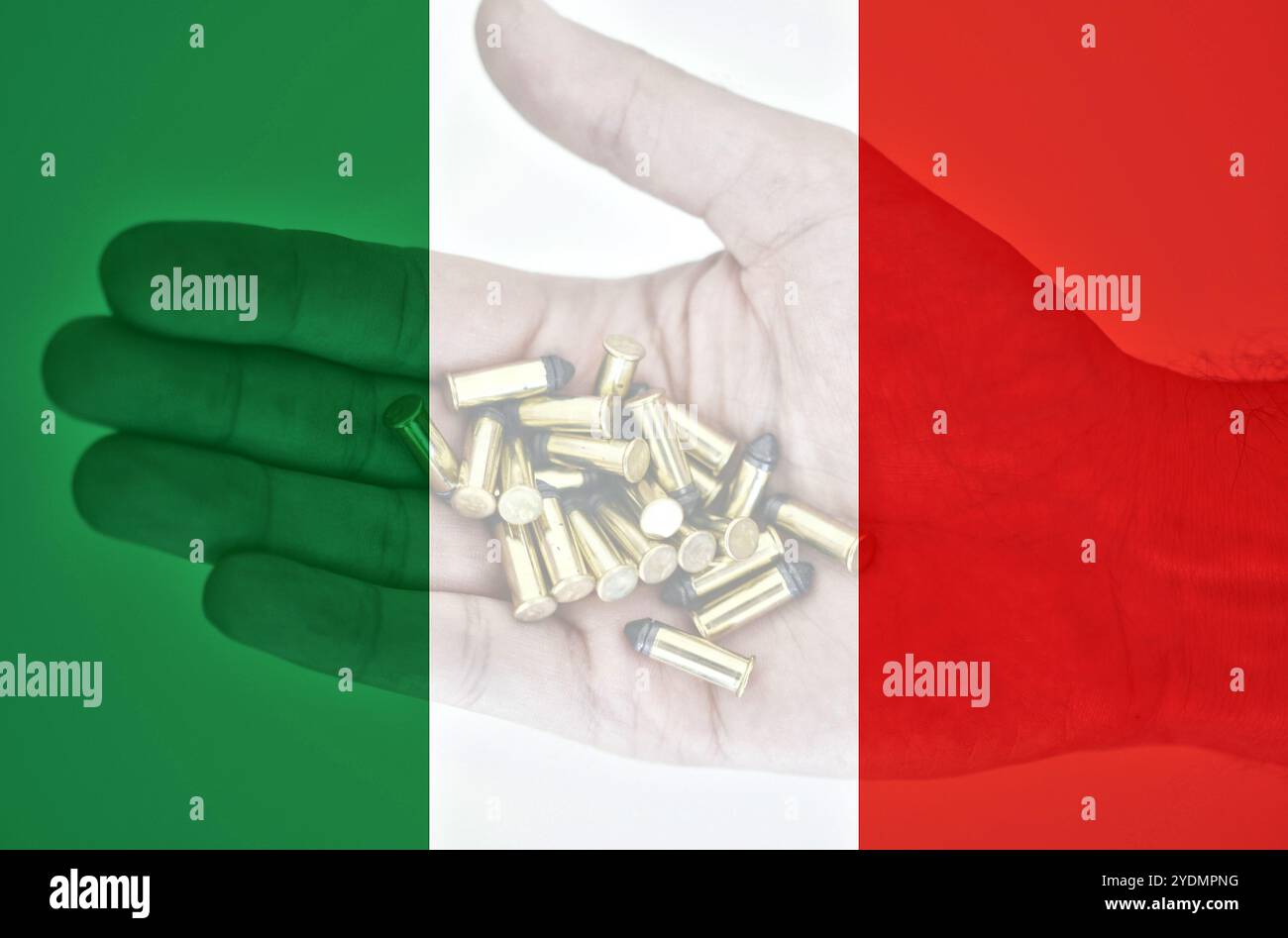 Italienische Flagge und Kugeln - Konzepte der Kriminalität und der industriellen Produktion Stockfoto