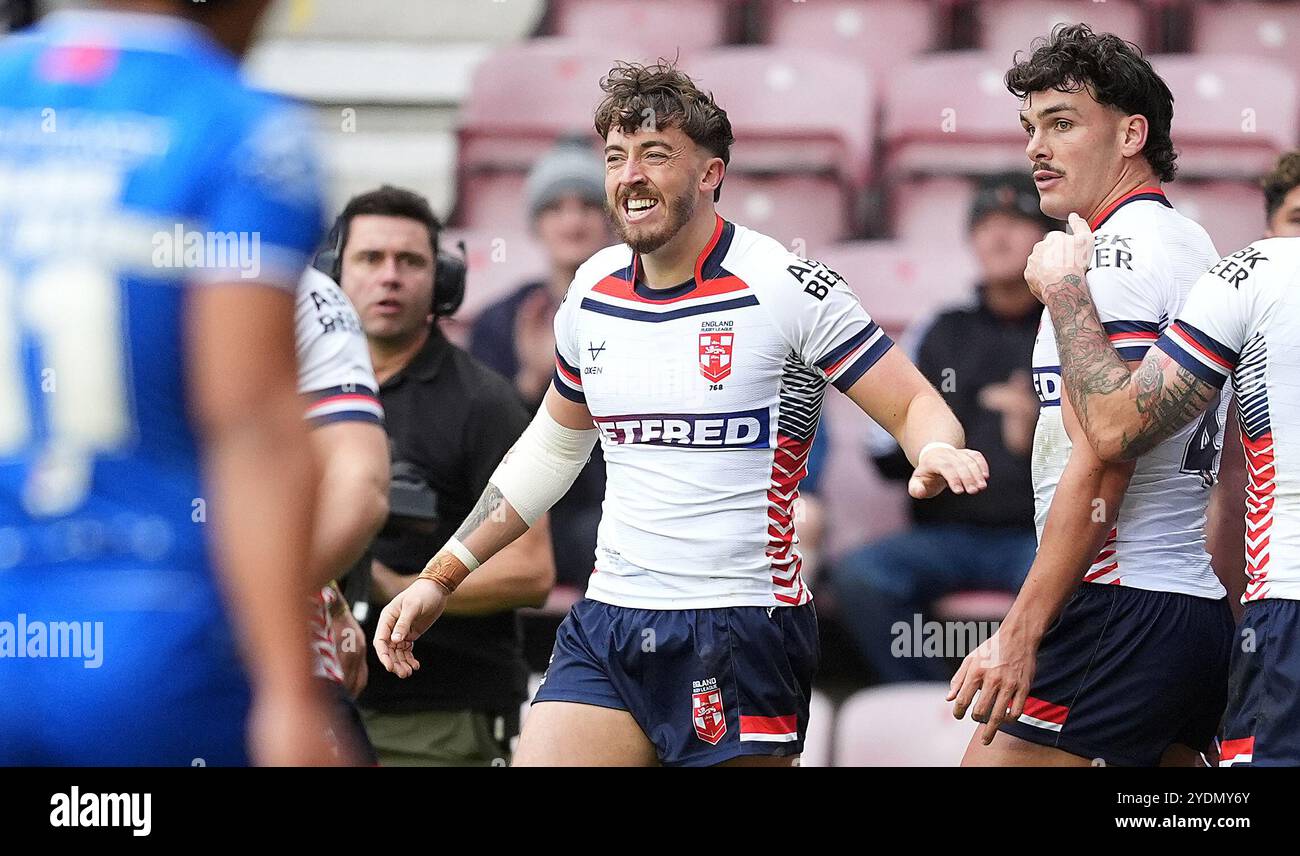 Matty Ashton feiert seinen Versuch während des Spiels der International Rugby League im Brick Community Stadium in Wigan. Bilddatum: Sonntag, 27. Oktober 2024. Stockfoto