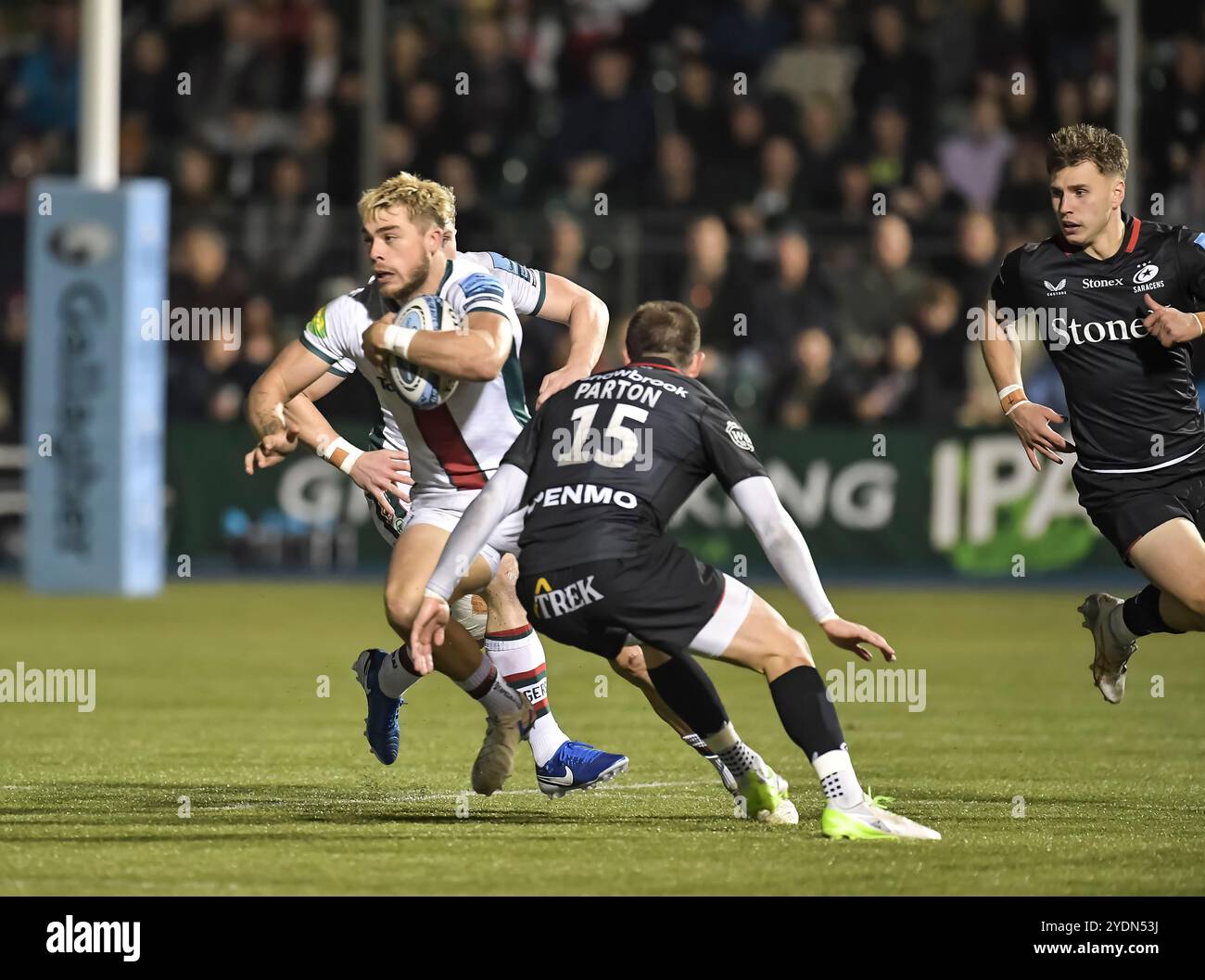 Während des Gallagher Premiership Rugby-Spiels zwischen Saracens und Leicester Tigers im StoneX Stadium am 26. Oktober 2024 in Barnet, England. Foto von Gary Mitchellduring beim Gallagher Premiership Rugby-Spiel zwischen Saracens und Leicester Tigers im StoneX Stadium am 26. Oktober 2024 in Barnet, England. Foto von Gary MitchellOllie Hassell-Collins von Leicester Tigers in Aktion während des Gallagher Premiership Rugby Matches zwischen Saracens und Leicester Tigers im StoneX Stadium am 26. Oktober 2024 in Barnet, England. Foto von Gary MitchellOllie Hassell-Collins in Aktion während der Gallagher Premie Stockfoto