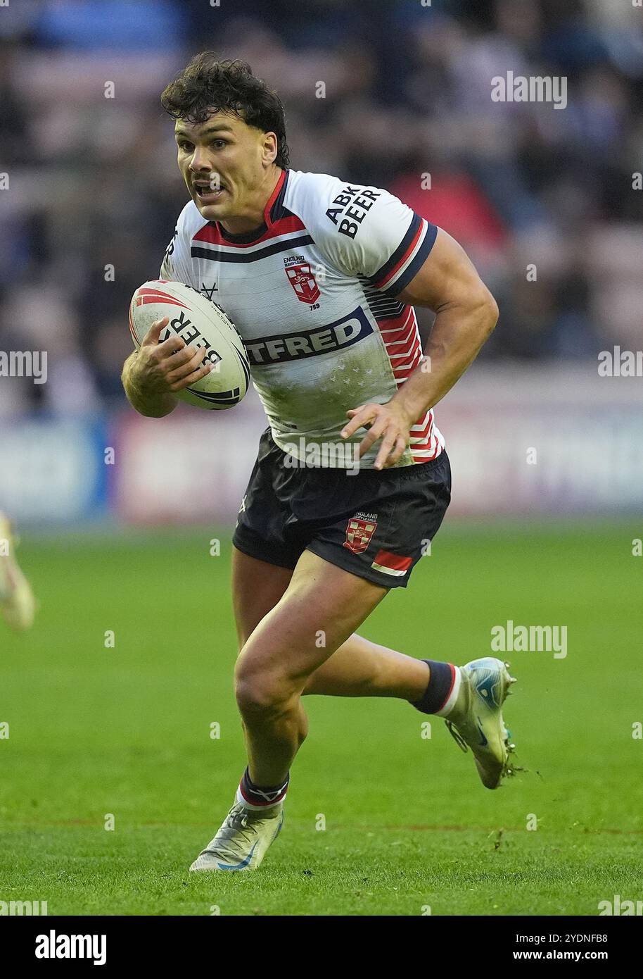 Der Engländer Herbie Farnworth während des Spiels gegen Samoa, während des Spiels der International Rugby League im Brick Community Stadium, Wigan. Bilddatum: Sonntag, 27. Oktober 2024. Stockfoto
