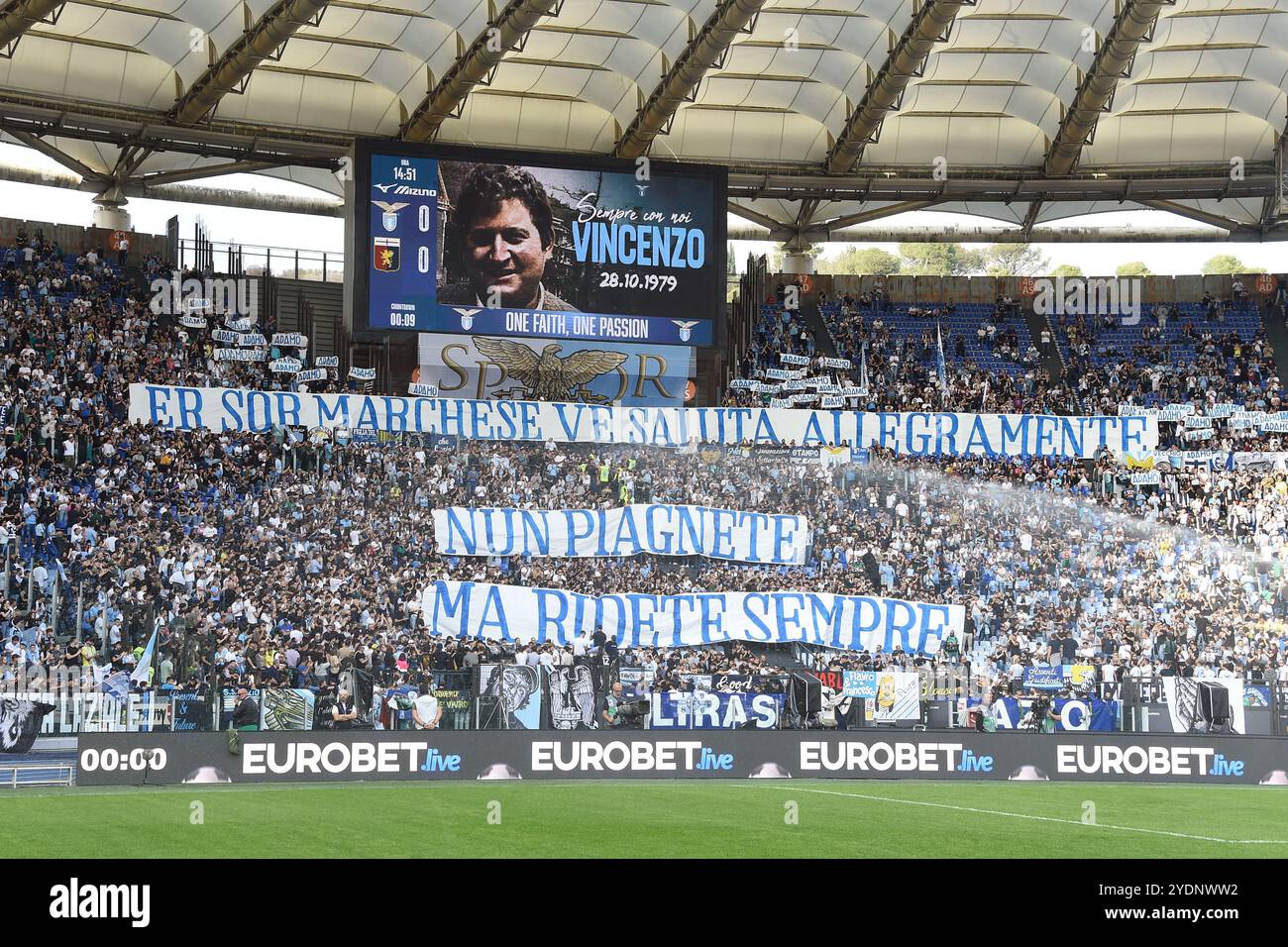 Rom, Latium. Oktober 2024. Lazio-Fans beim Spiel der Serie A zwischen Lazio und Genua im Olympiastadion, Italien, 27. Oktober 2024. Gutschrift: massimo insabato/Alamy Live News Stockfoto