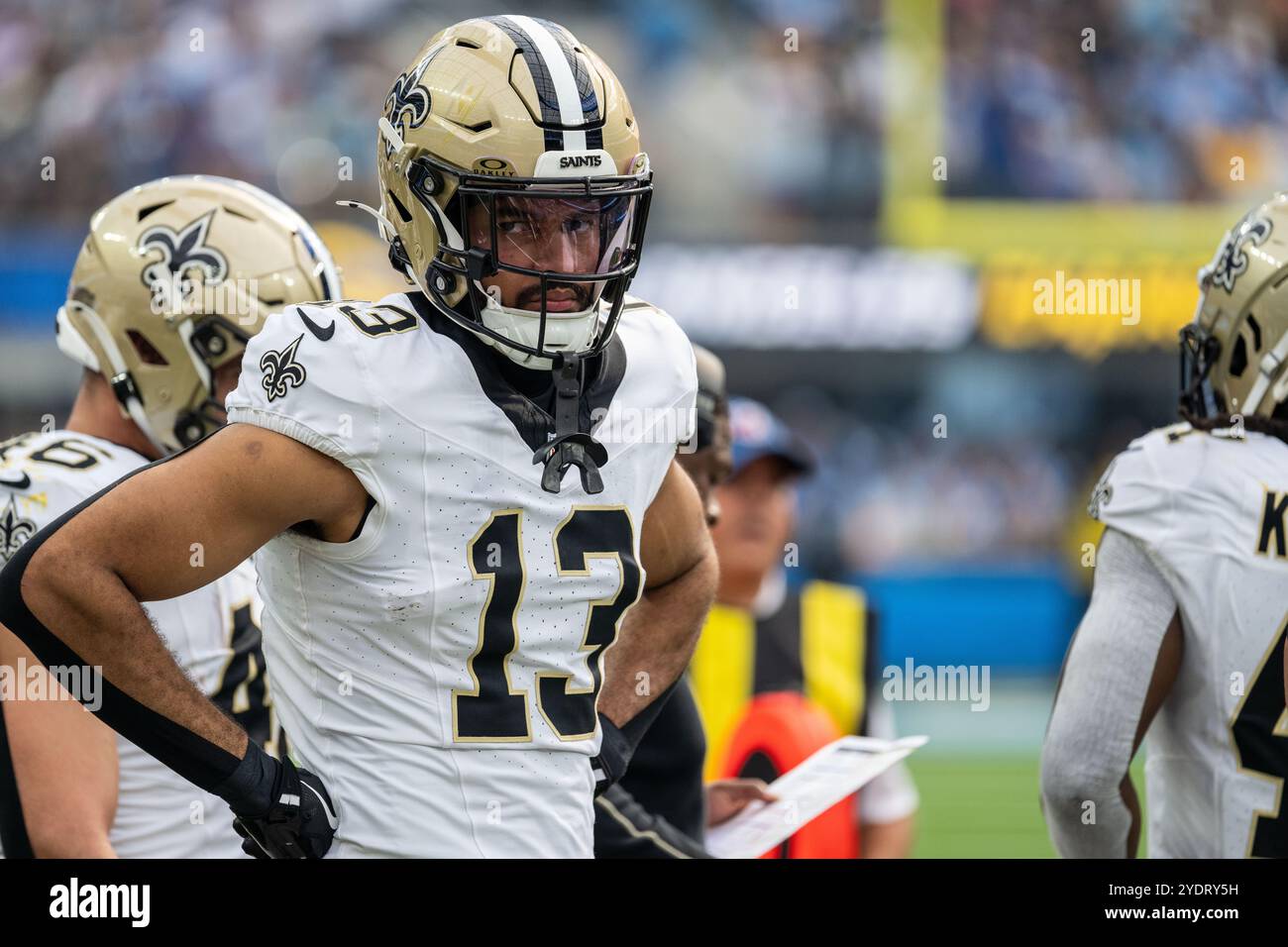 Los Angeles, USA. Oktober 2024. American Football: Professional League NFL, Los Angeles Chargers - New Orleans Saints; Main Round, Main Round Games, Matchday 8: Wide Receiver Equanimeous St. Brown (13) der New Orleans Saints in Aktion. Quelle: Maximilian Haupt/dpa/Alamy Live News Stockfoto