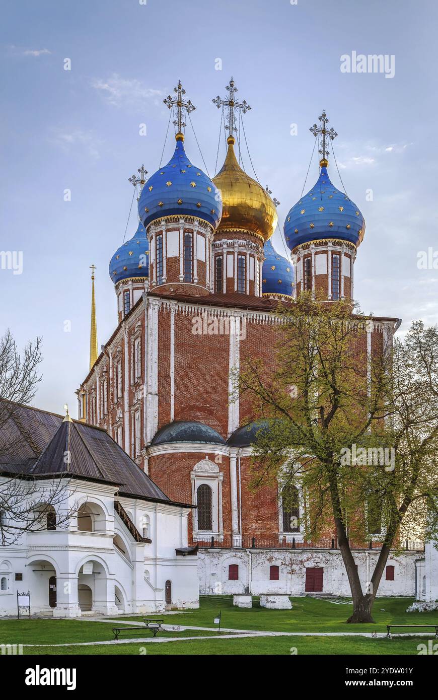 Die Himmelfahrt-Kathedrale des Rjasan-Kreml wurde in 1693-1699 Jahren von dem Architekten Yakov Buchvostau in Rjasan, Russland, Europa erbaut Stockfoto