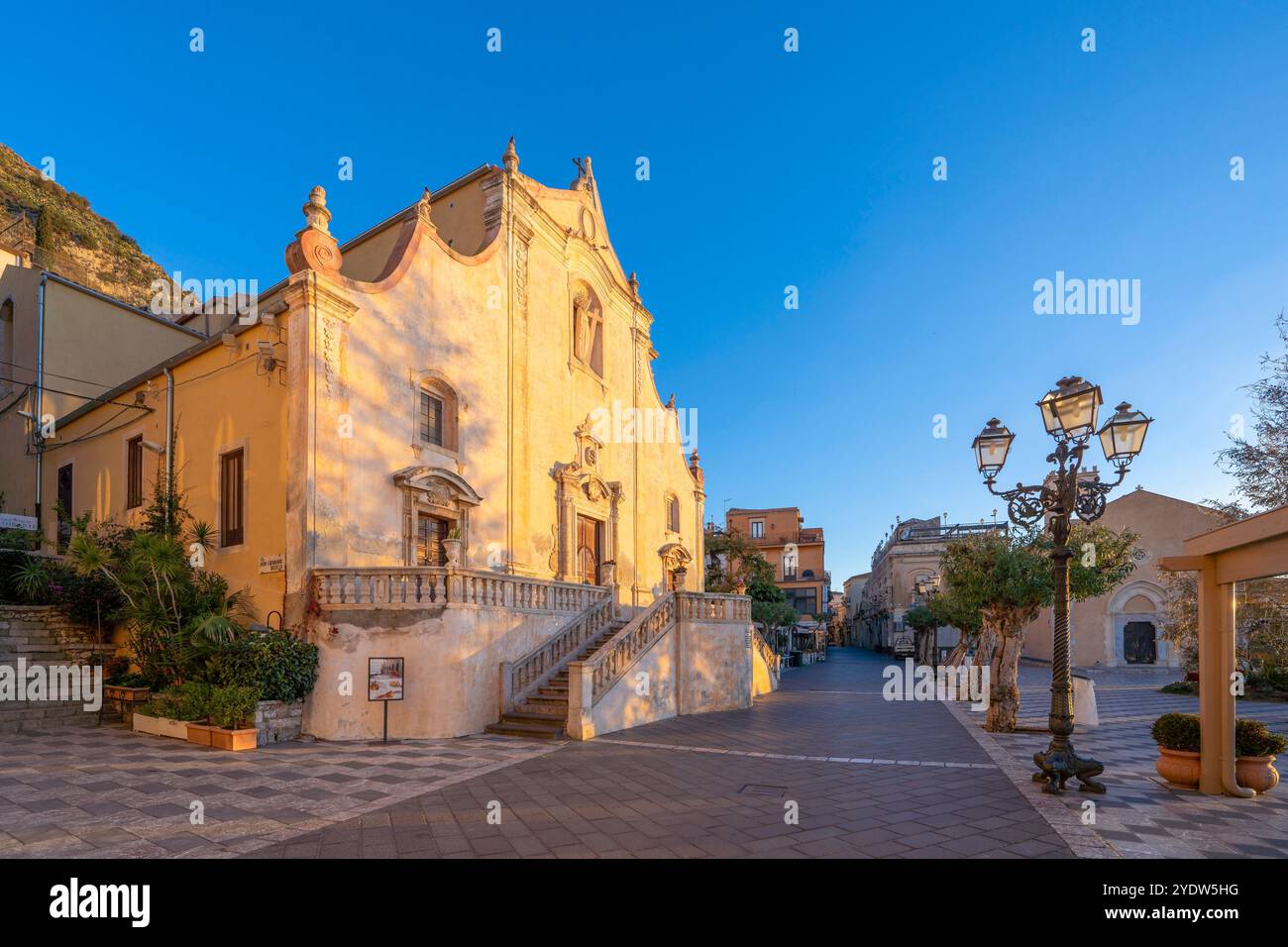 Kirche San Giuseppe, Piazza IX aprile, Taormina, Messina, Sizilien, Italien, Mittelmeer, Europa Stockfoto