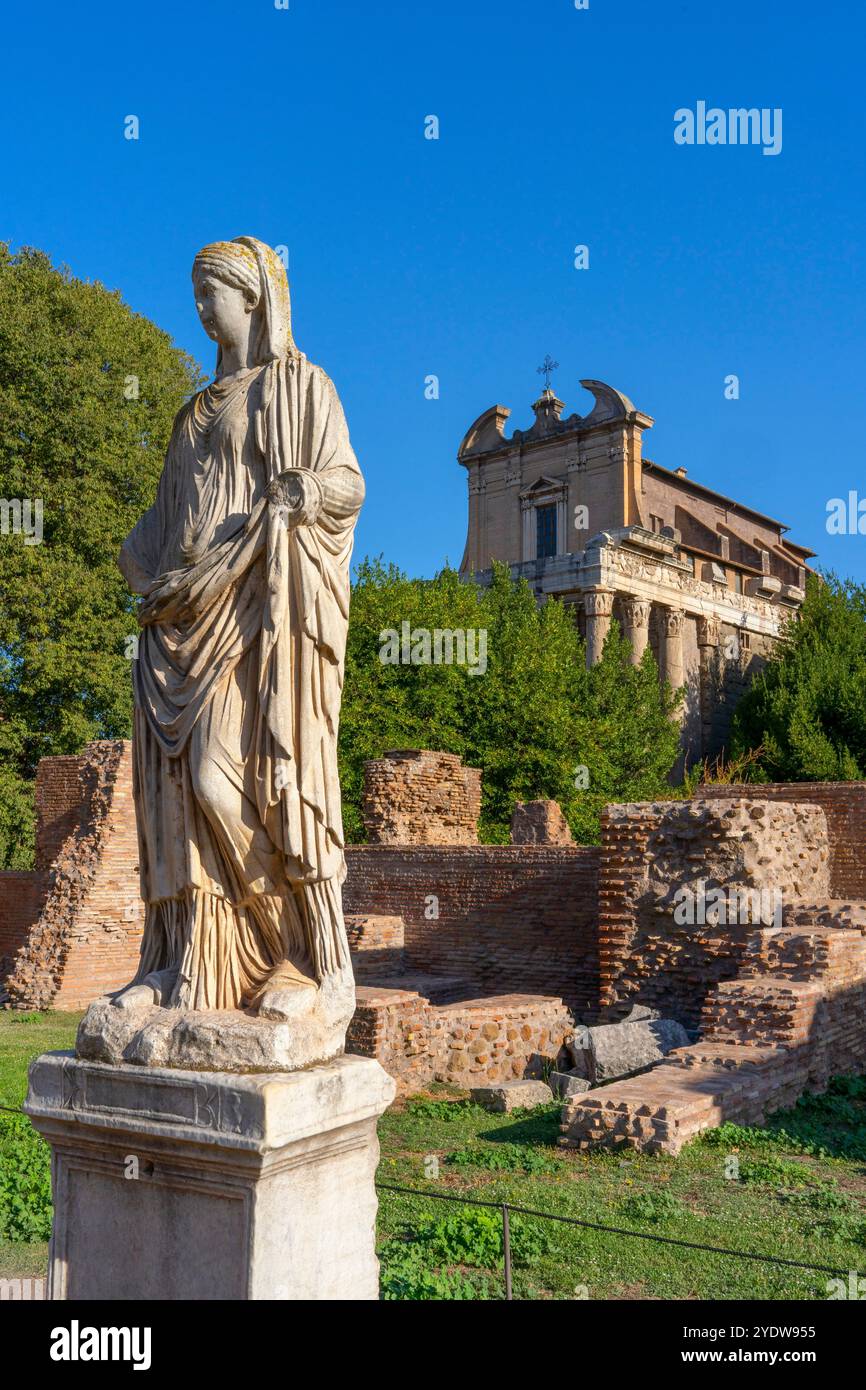 Haus der Vestalen Jungfrauen im Forum Romanum, Kaiserforen, UNESCO-Weltkulturerbe, Rom, Latium, Italien, Europa Stockfoto