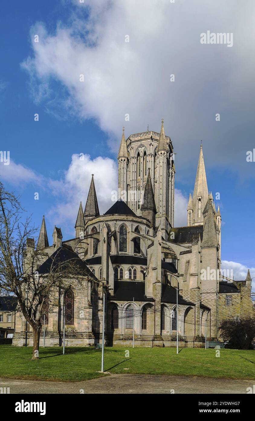 Coutances Cathedral ist eine gotische römisch-katholische Kathedrale, die von 1210 bis 1274 in der Stadt Coutances in der Normandie, Frankreich, Europa, erbaut wurde Stockfoto