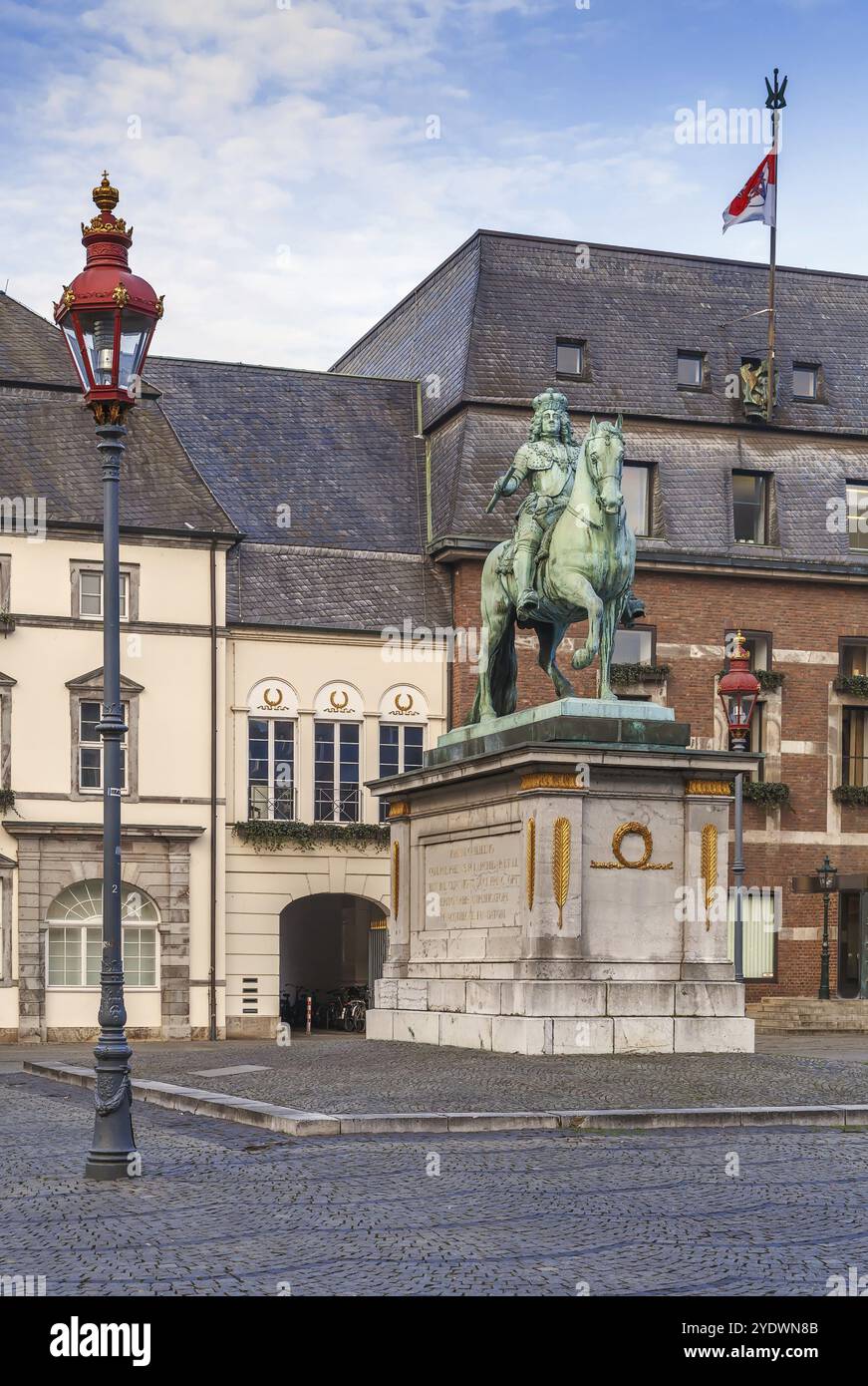 Jan Wellem Reiterstatue vor dem Düsseldorfer Rathaus, Deutschland, Europa Stockfoto