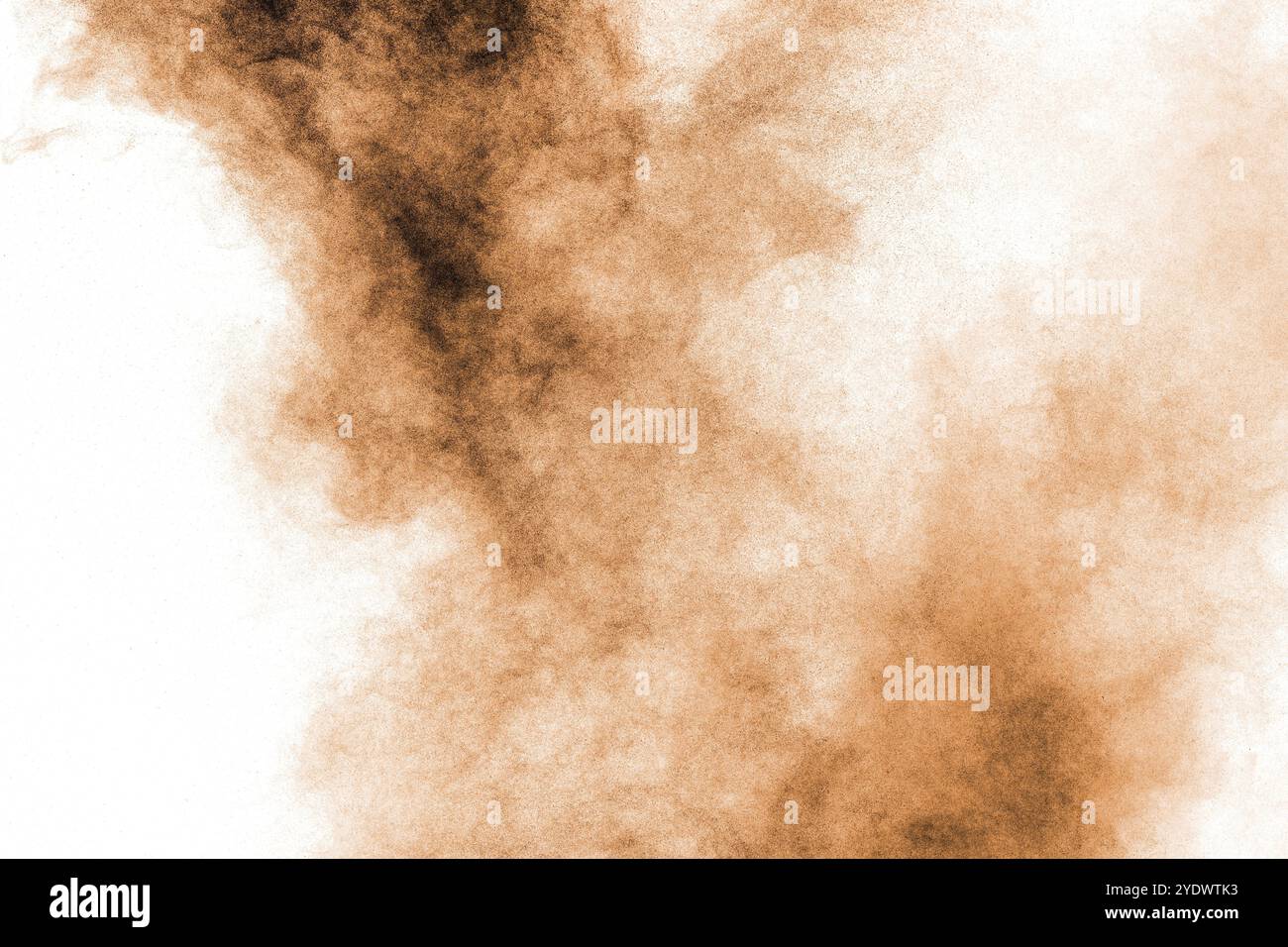 Gefrierbewegung der Braunstaubexplosion. Stoppen der Bewegung von braunem Pulver Stockfoto