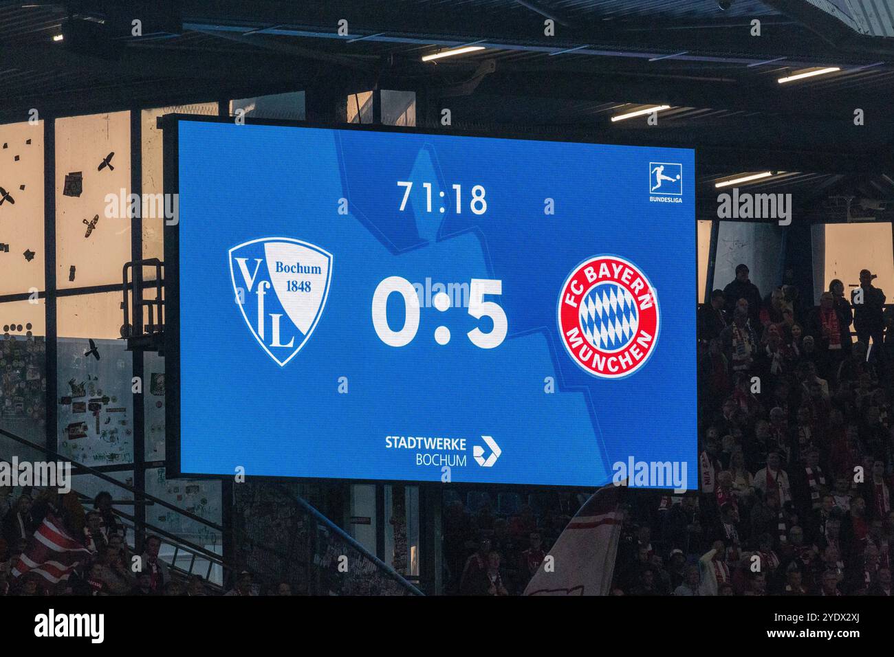 Sport, Fußball, Bundesliga, 2024/2025, VfL Bochum vs. FC Bayern München 0-5, Vonovia Ruhrstadion, Scoreboard zeigt das Endergebnis, DFL-VORSCHRIFTEN VERBIETEN DIE VERWENDUNG VON FOTOS ALS BILDSEQUENZEN UND/ODER QUASI-VIDEO Stockfoto