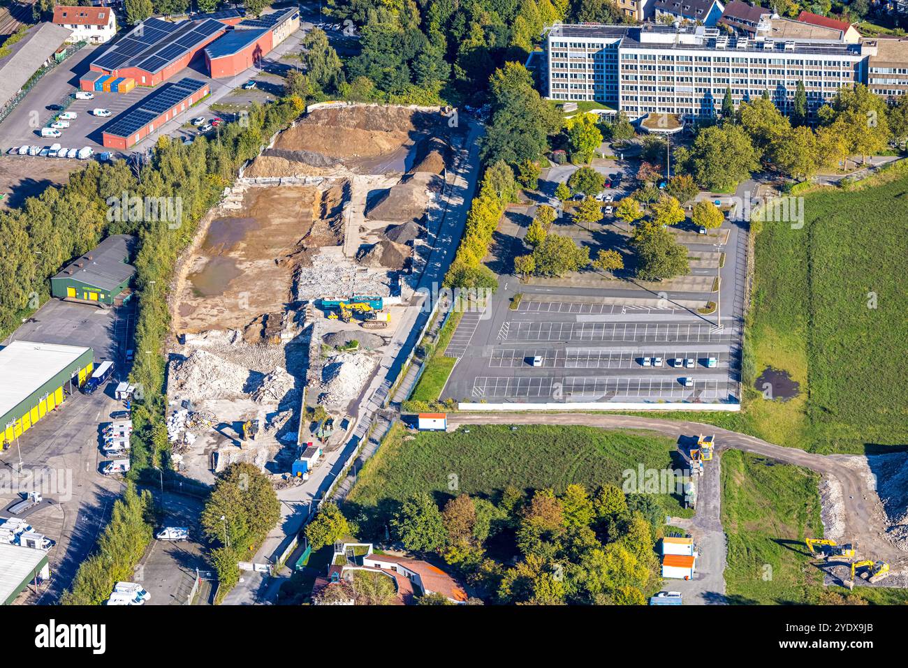 Luftbild, DSW 21 Dortmunder Stadtwerke, Gebäude Hauptverwaltung Deggingstraße mit Wiesenfläche und Parkplatz, Baustelle an der Feldstraße, Westfalendamm, Dortmund, Ruhrgebiet, Nordrhein-Westfalen, Deutschland ACHTUNGxMINDESTHONORARx60xEURO *** Luftansicht, DSW 21 Dortmunder Stadtwerke, Bauhauptverwaltung Deggingstraße mit Wiesenfläche und Parkplatz, Baustelle Feldstraße, Westfalendamm, Dortmund, Ruhrgebiet Nordrhein-Westfalen, Deutschland ATTENTIONxMINDESTHONORARx60xEURO Stockfoto