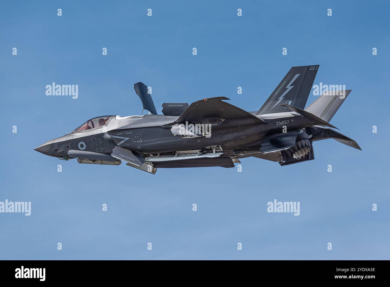 Fairford, Vereinigtes Königreich, 07. Juli 2022: RAF F F-35B Kampfflugzeuge fliegen auf der Flugschau Stockfoto