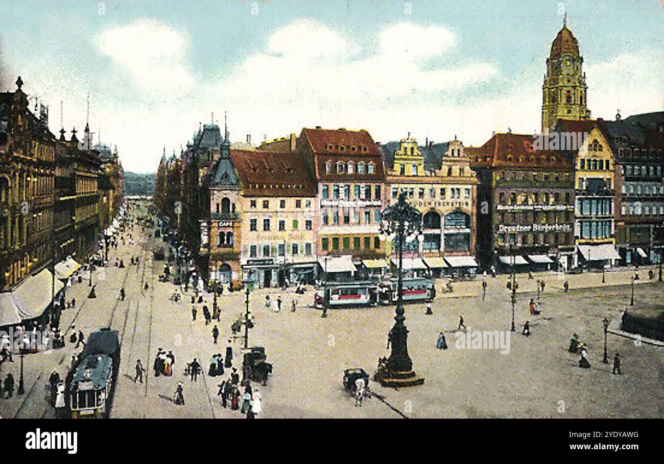 Ein Bild des Altmarktes in Dresden vor dem Zweiten Weltkrieg vor seiner Zerstörung durch britische Bomben - ein Bild des Altmarktes in Dresden vor dem Zweiten Weltkrieg vor seiner Zerstörung durch britische Bomben - Stockfoto